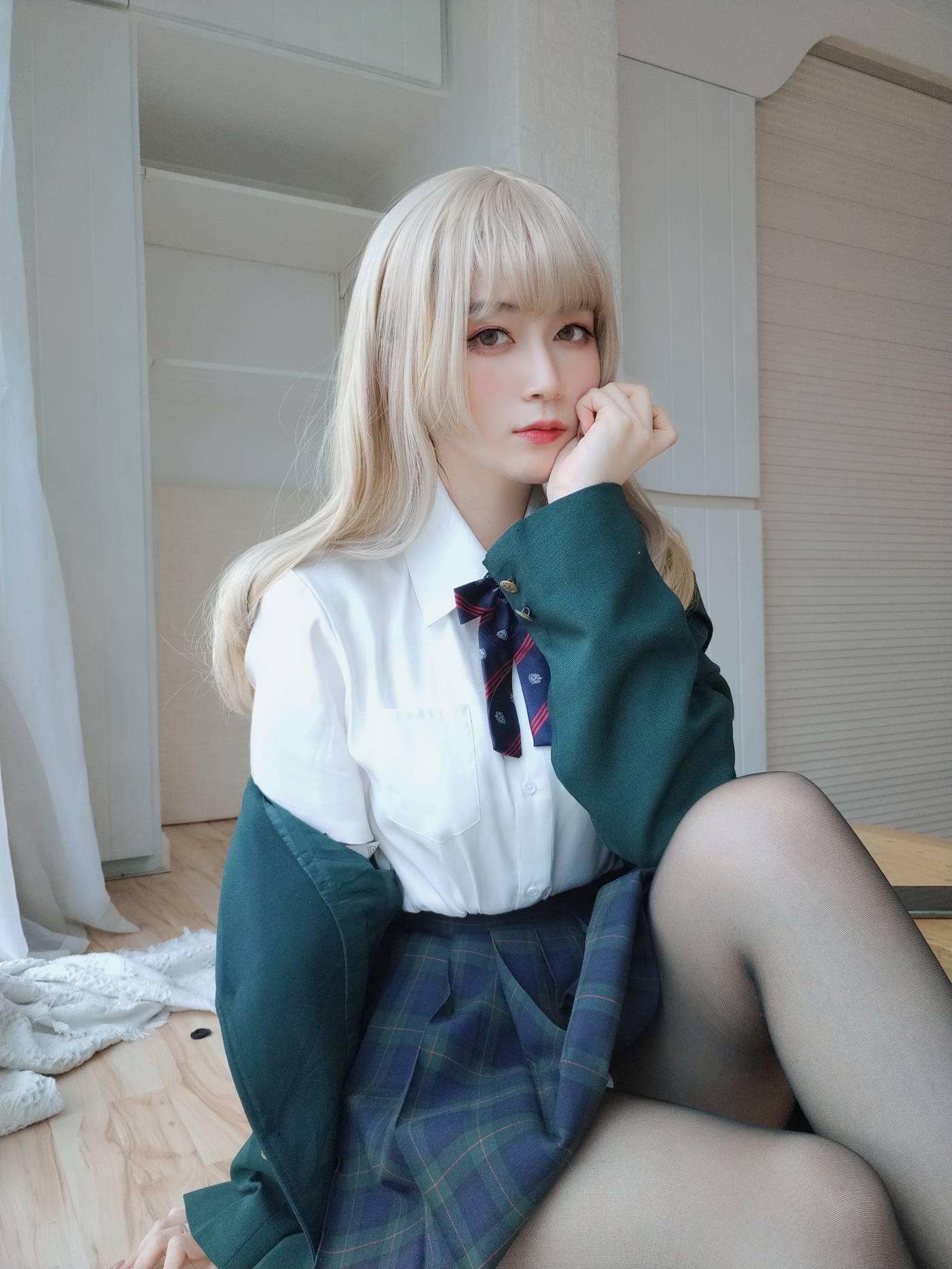白银81 – 自撮り Vol.53 灰色空间 [91P]插图9
