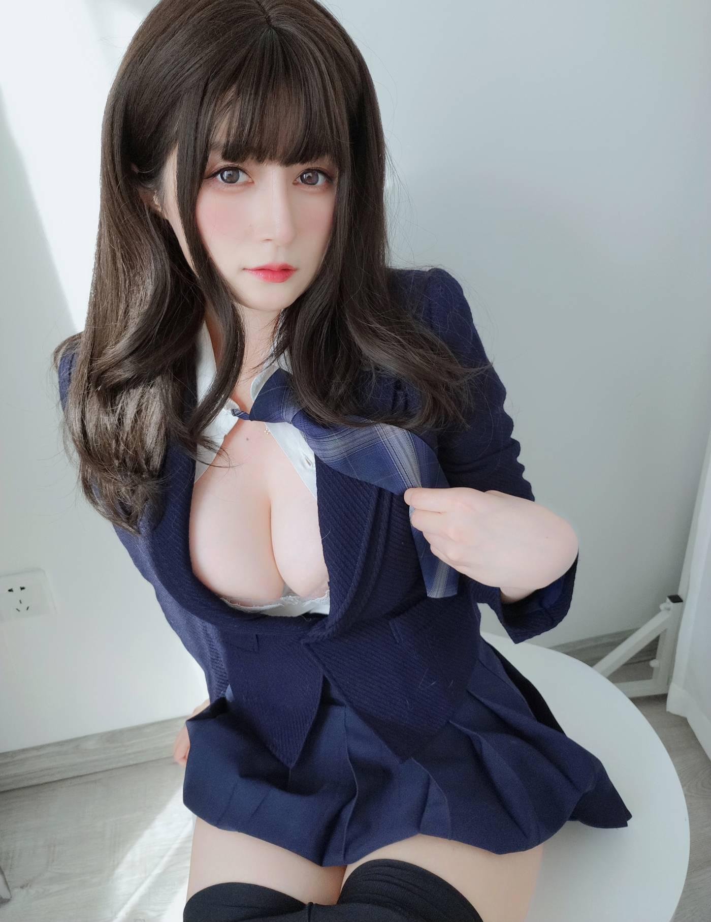 白银81 – NO.81 2022年03月会员合集 (全19期) -2022-03-30 厚长筒袜下的裤子[13P]插图8