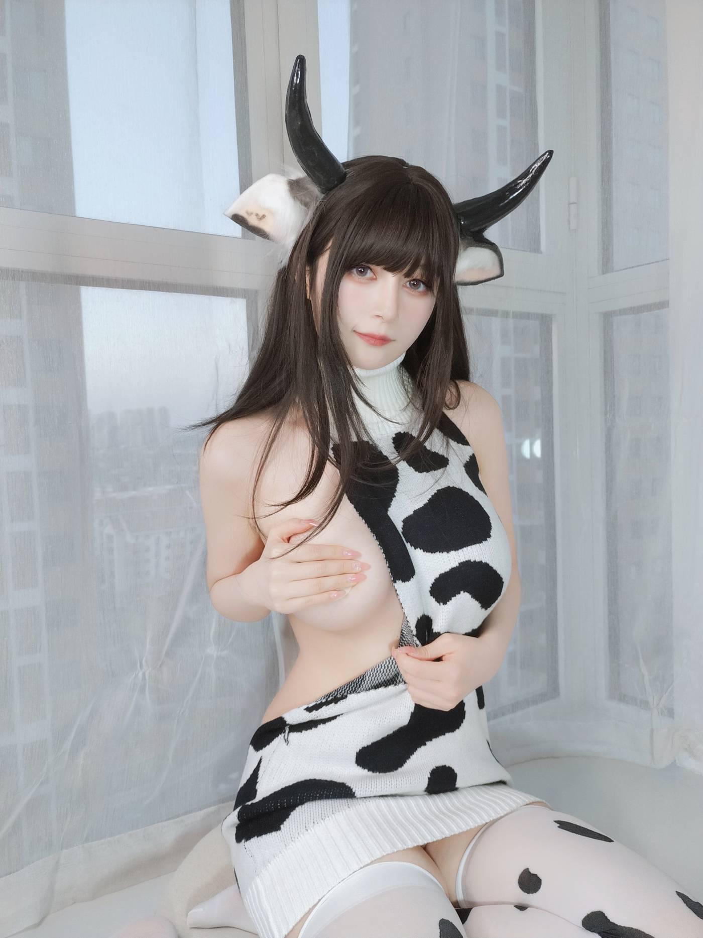 白银81 – NO.74 2022年01月会员合集 (17期) -乳牛妹[34P]插图