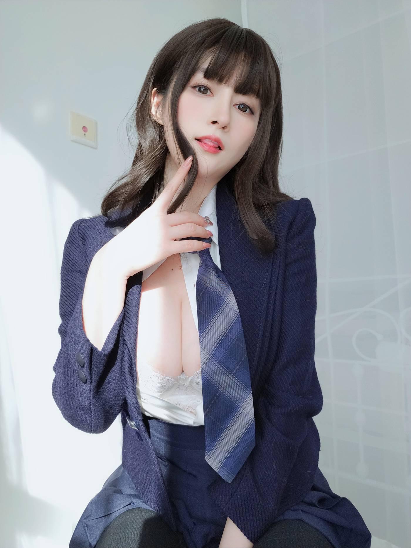 白银81 – NO.81 2022年03月会员合集 (全19期) -2022-03-29 衬衫上的第二个扣子不见了 2[15P]插图7