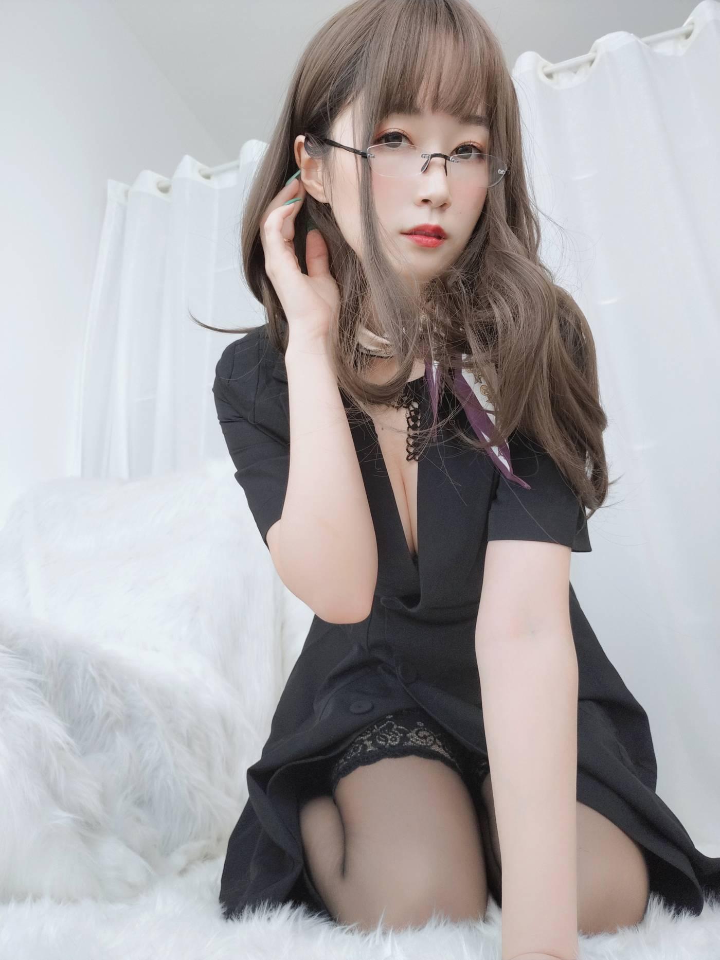 白银81 – NO.32 OL下的内衣 [124P]插图1