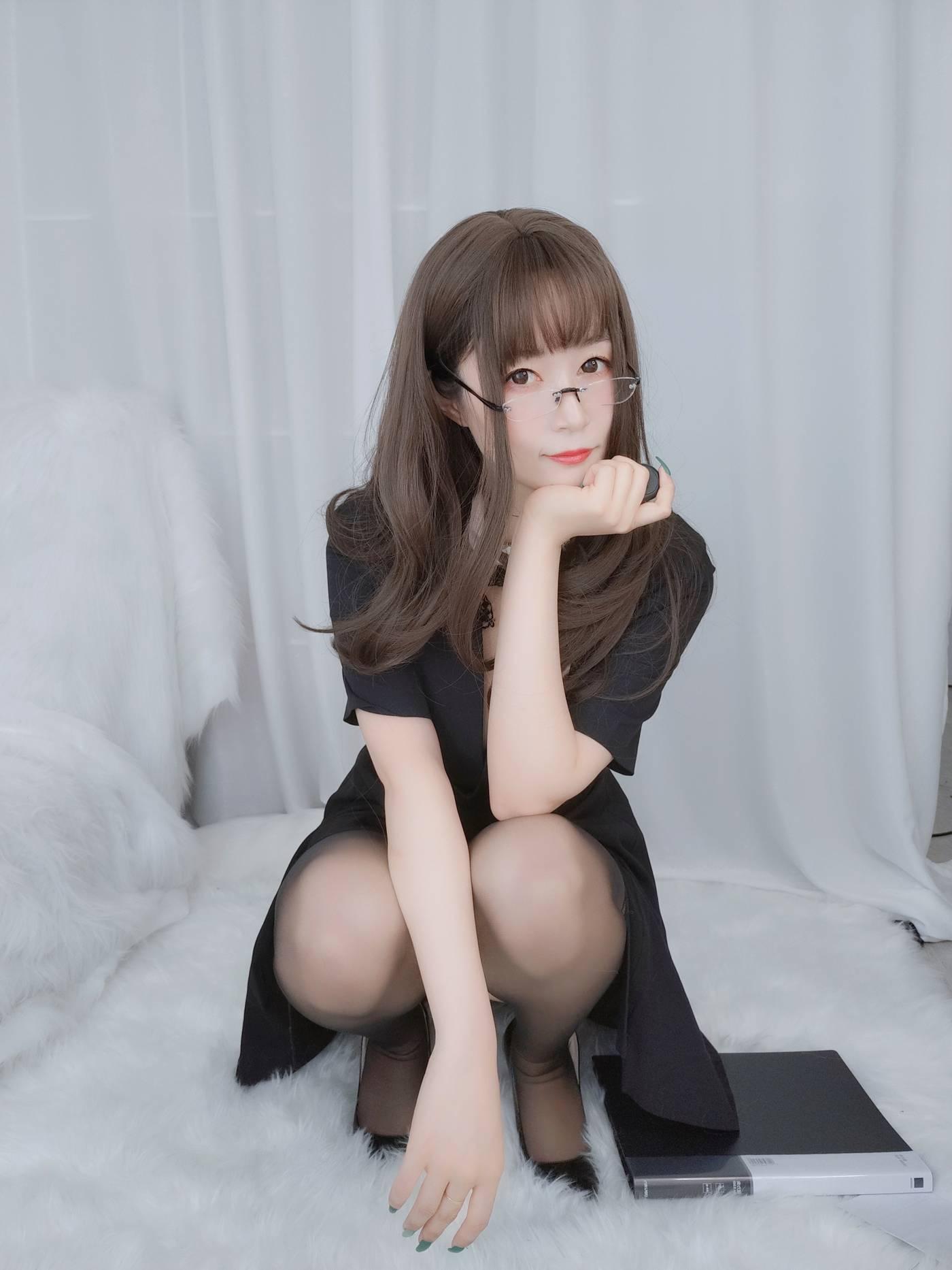 白银81 – NO.32 OL下的内衣 [124P]插图