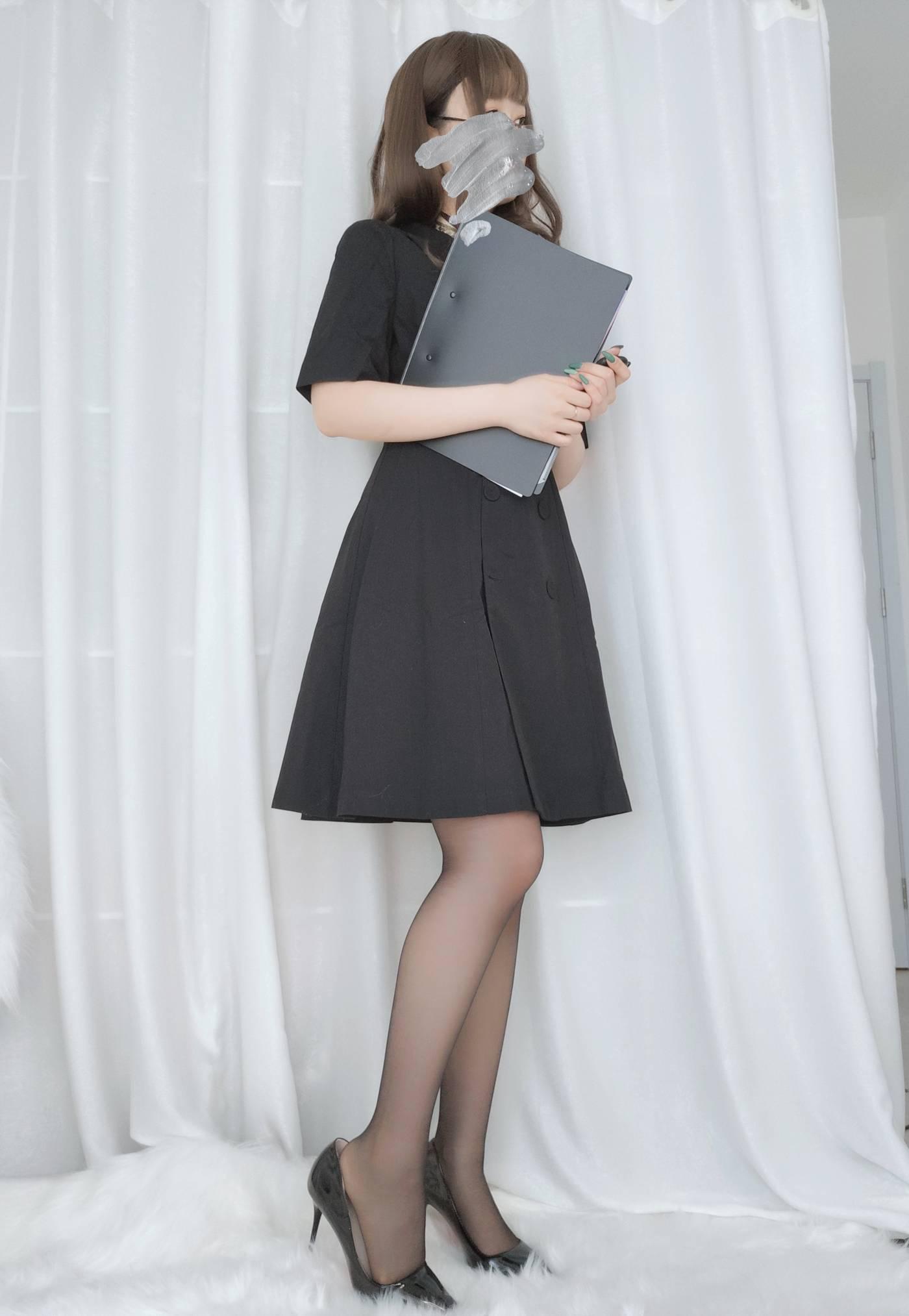 白银81 – NO.32 OL下的内衣 [124P]插图2