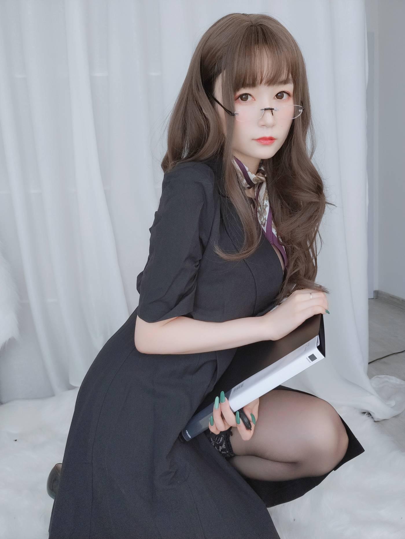 白银81 – NO.32 OL下的内衣 [124P]插图3