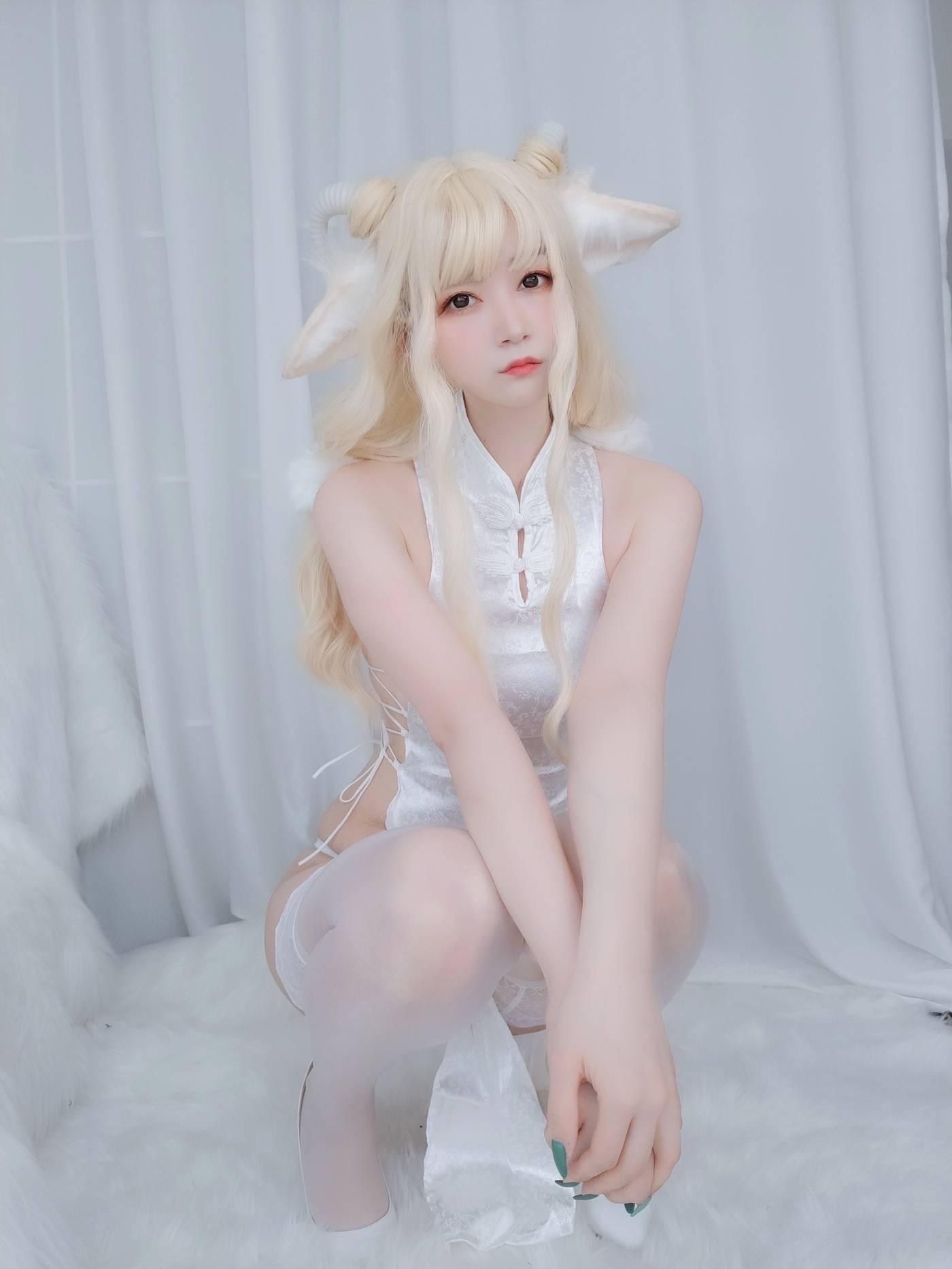 白银81 – NO.54 -白旗袍 [101P]插图4