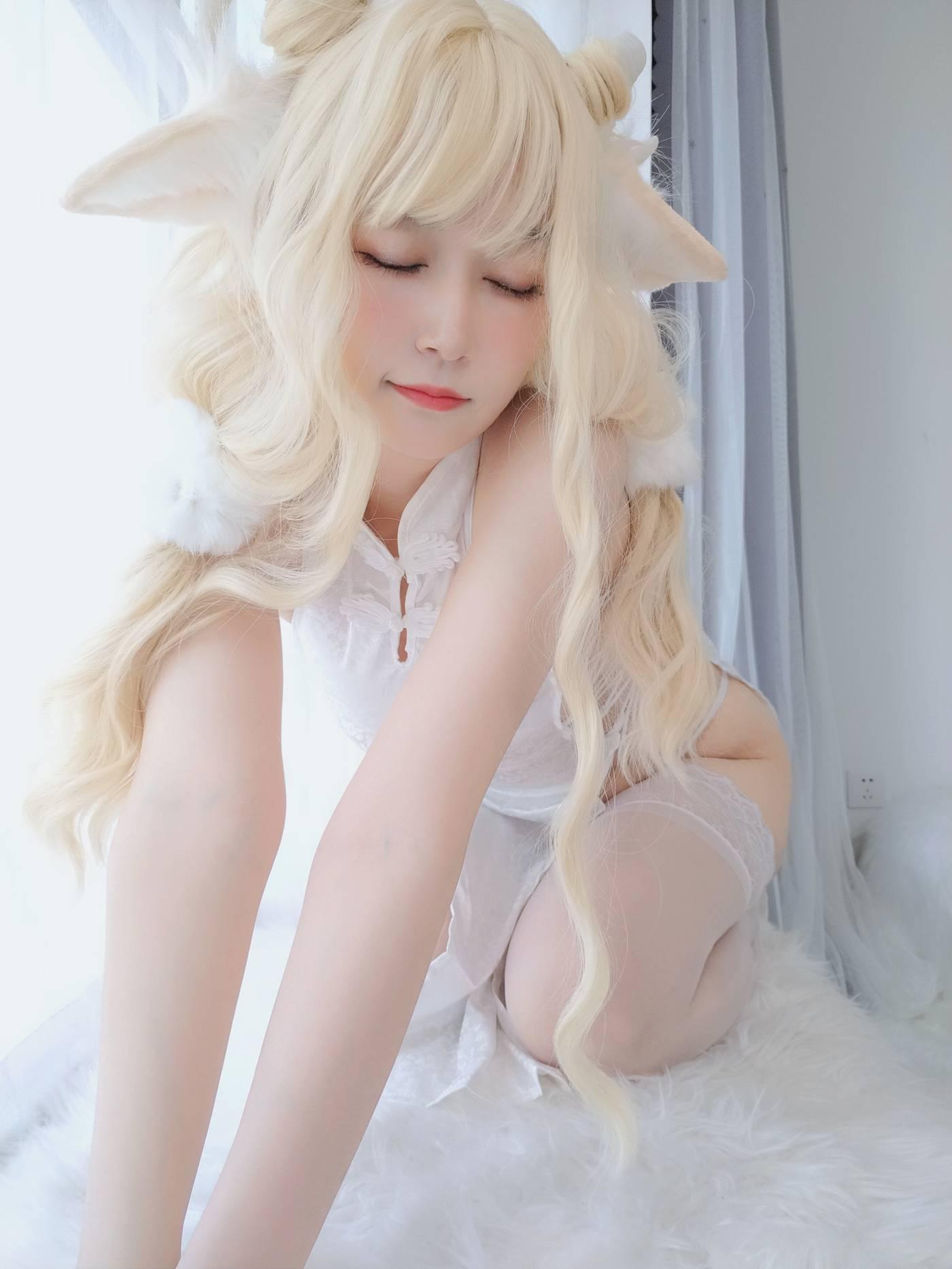 白银81 – NO.54 -白旗袍 [101P]插图