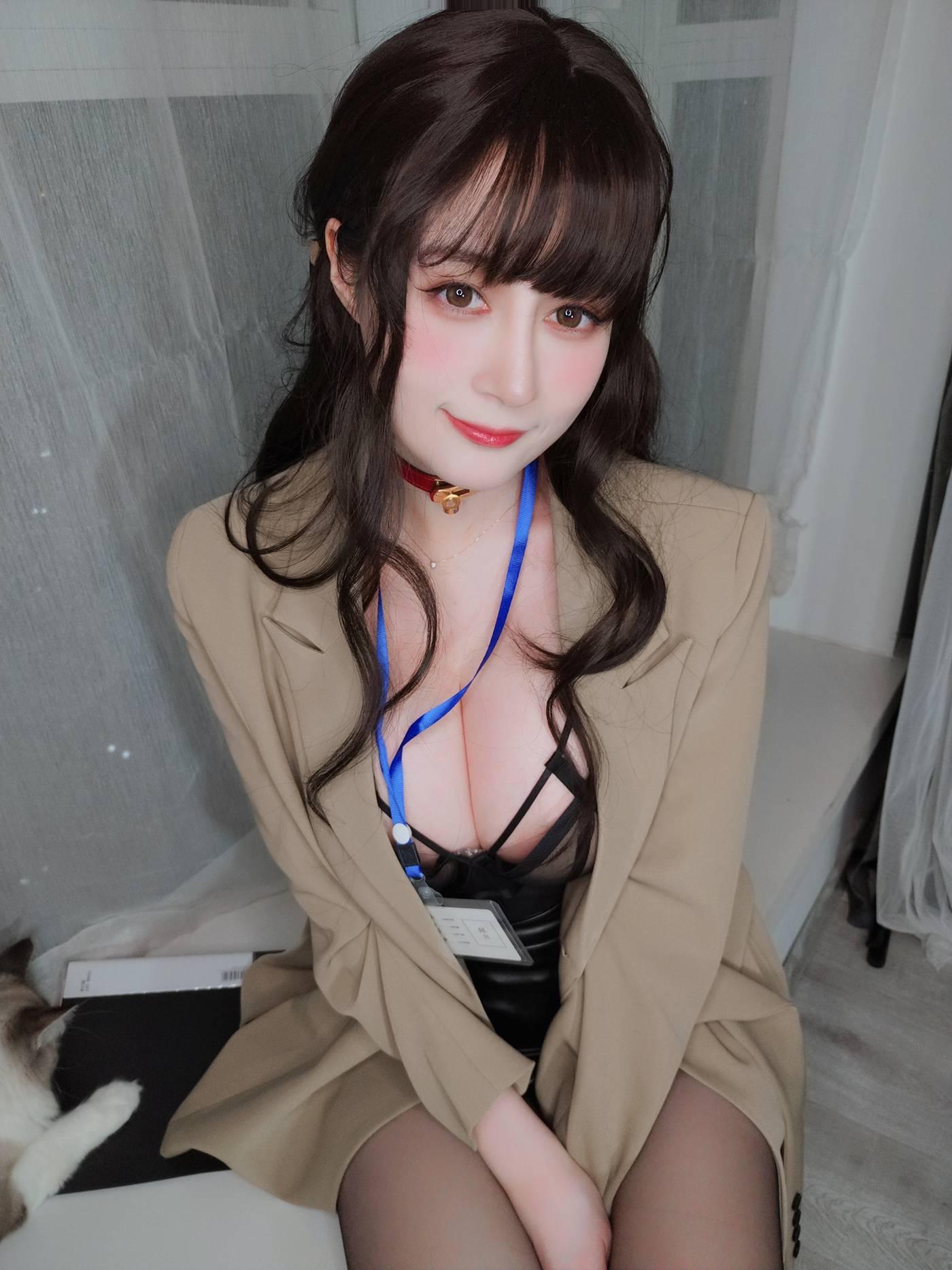 白银81 – NO.74 2022年01月会员合集 (17期) -女性上司と一緒に残業中[39P]插图3