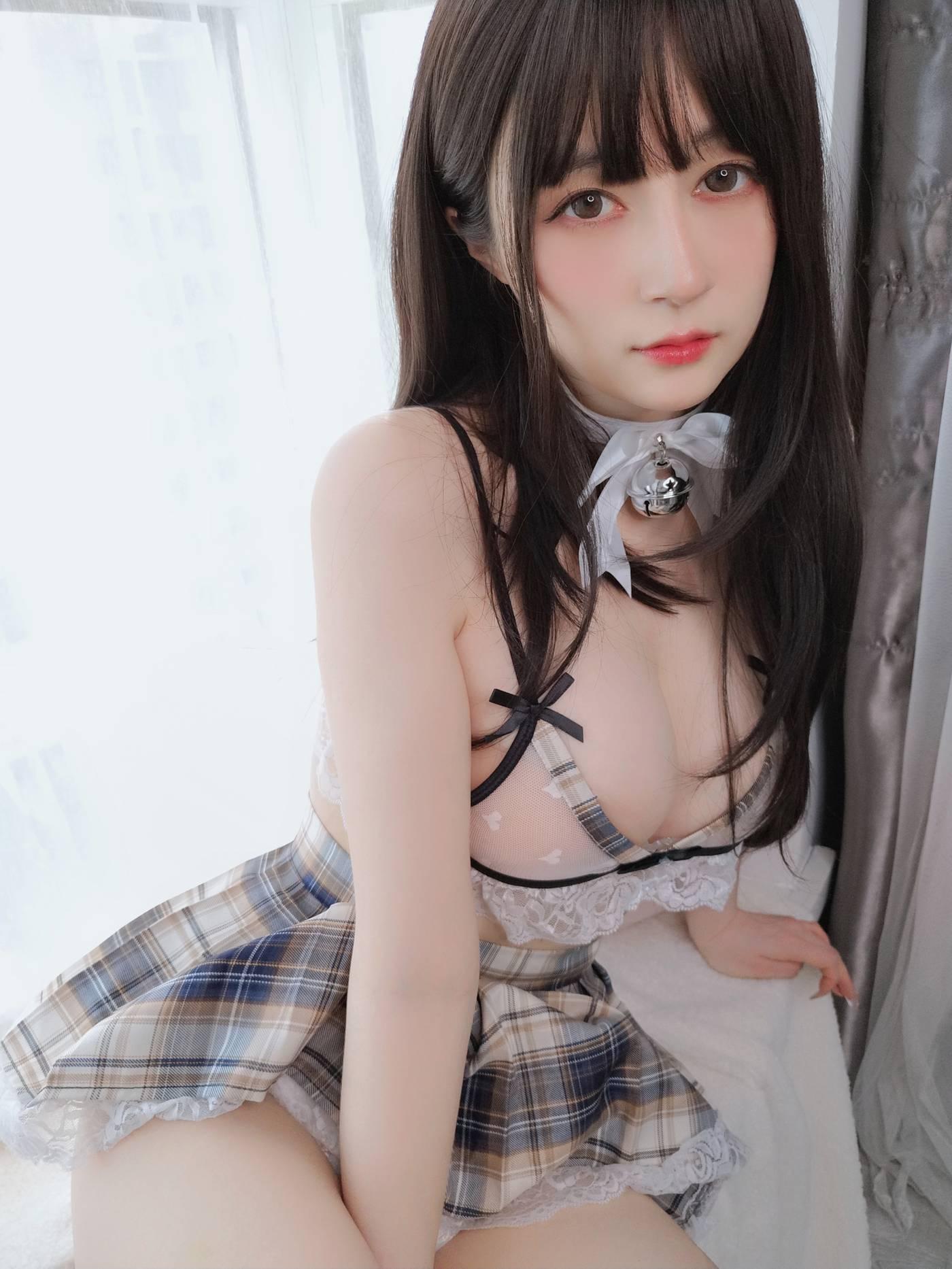 白银81 – NO.84 2022年07月会员部分合集 (2期) -2022-07-16 透明制服 [90P3V-283.03MB][90P]插图6