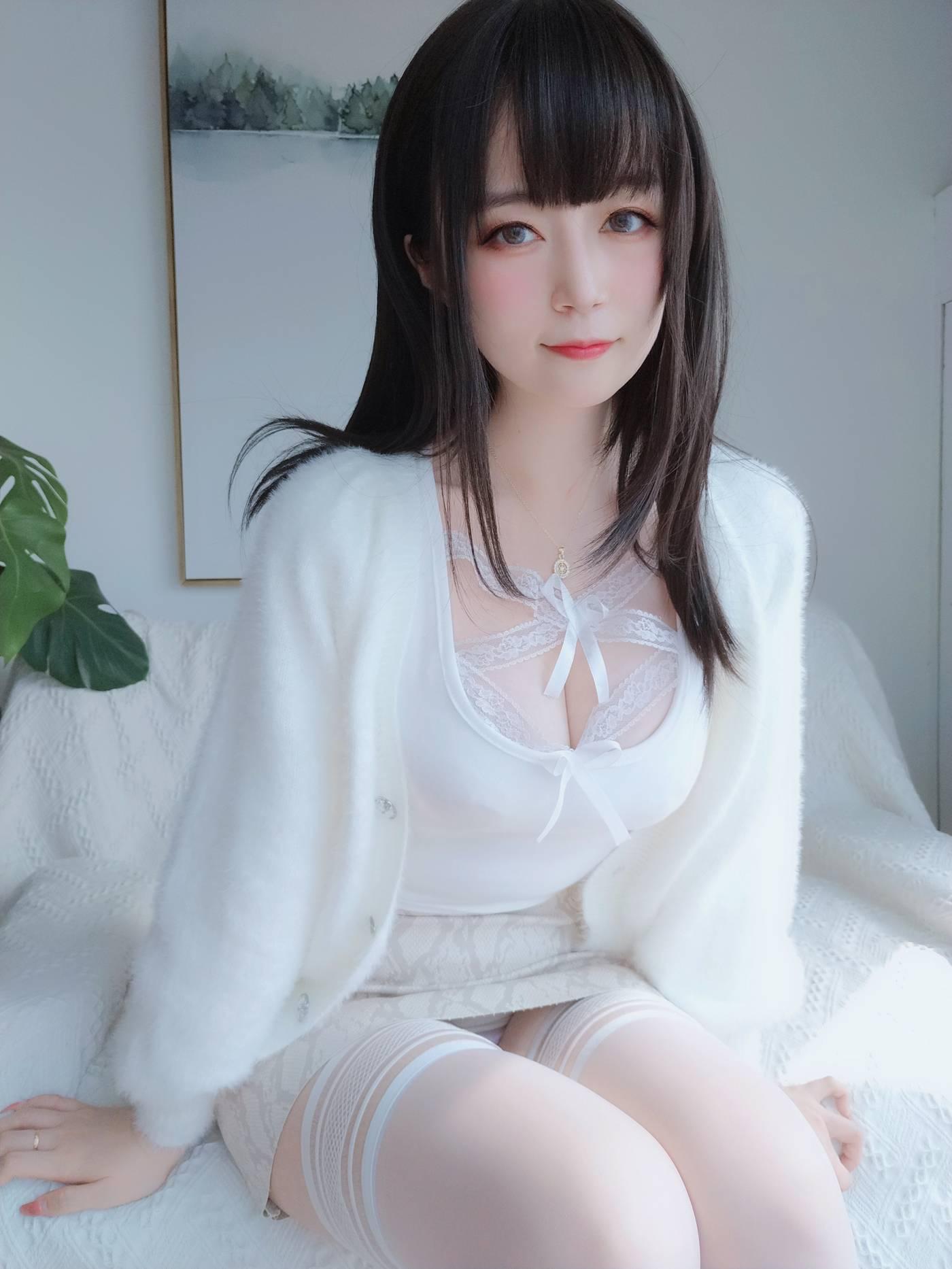 白银81 – 自撮り Vol.47 (動画入り) [121P]插图