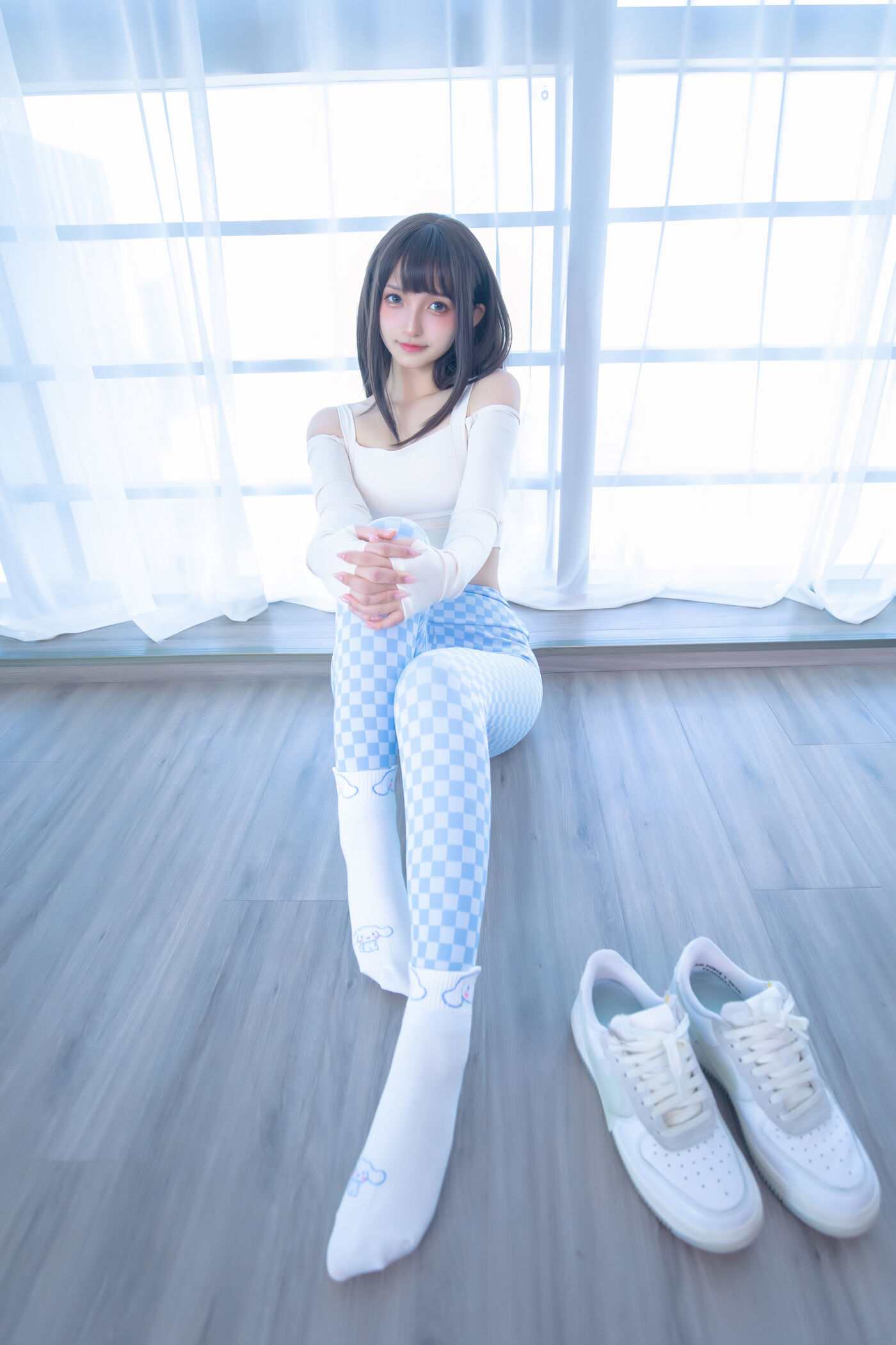 神楽坂真冬  蓝白格 [75P]插图1