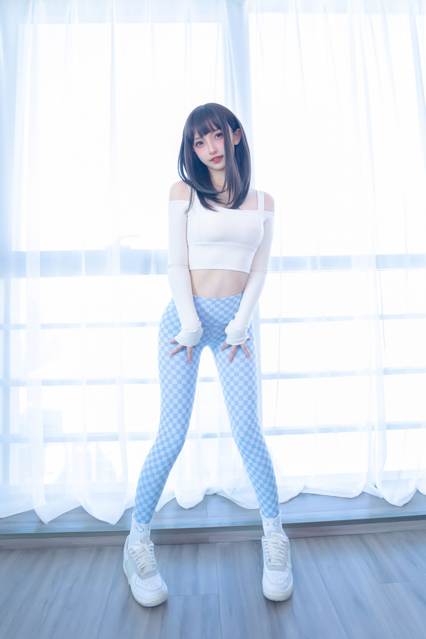 神楽坂真冬  蓝白格 [75P]插图2