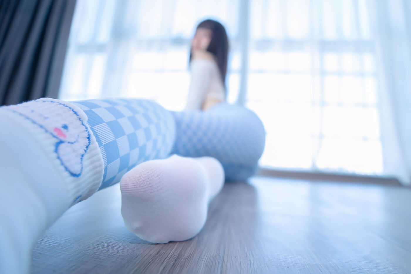 神楽坂真冬  蓝白格 [75P]插图2