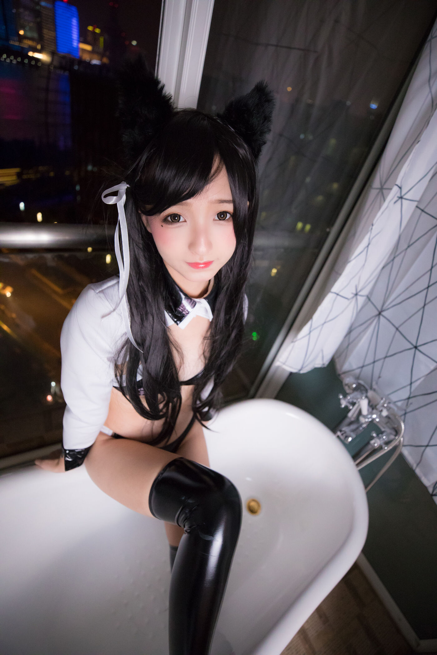神楽坂真冬  ATAGO-LATEX VER (胶袜) [150P]插图2