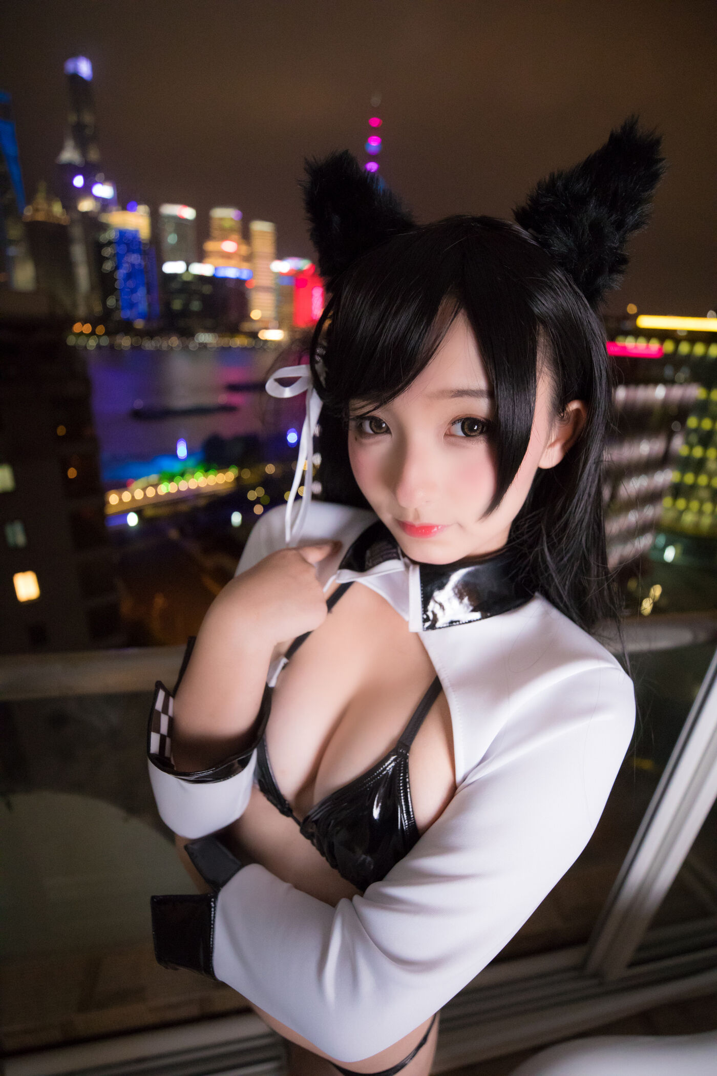 神楽坂真冬  ATAGO-LATEX VER (胶袜) [150P]插图1