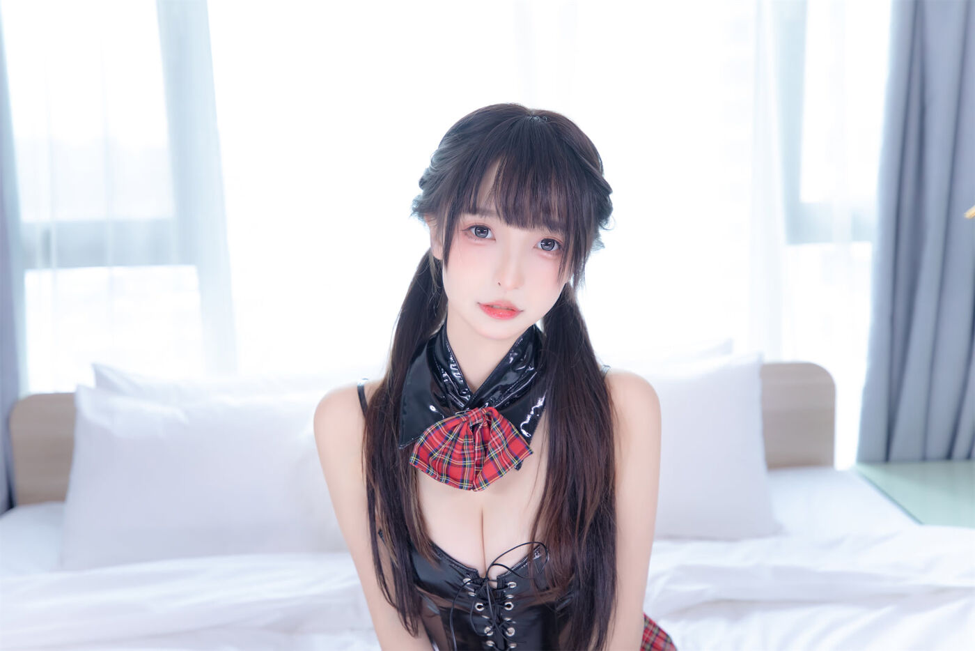 神楽坂真冬  叛逆人偶 [75P]插图3
