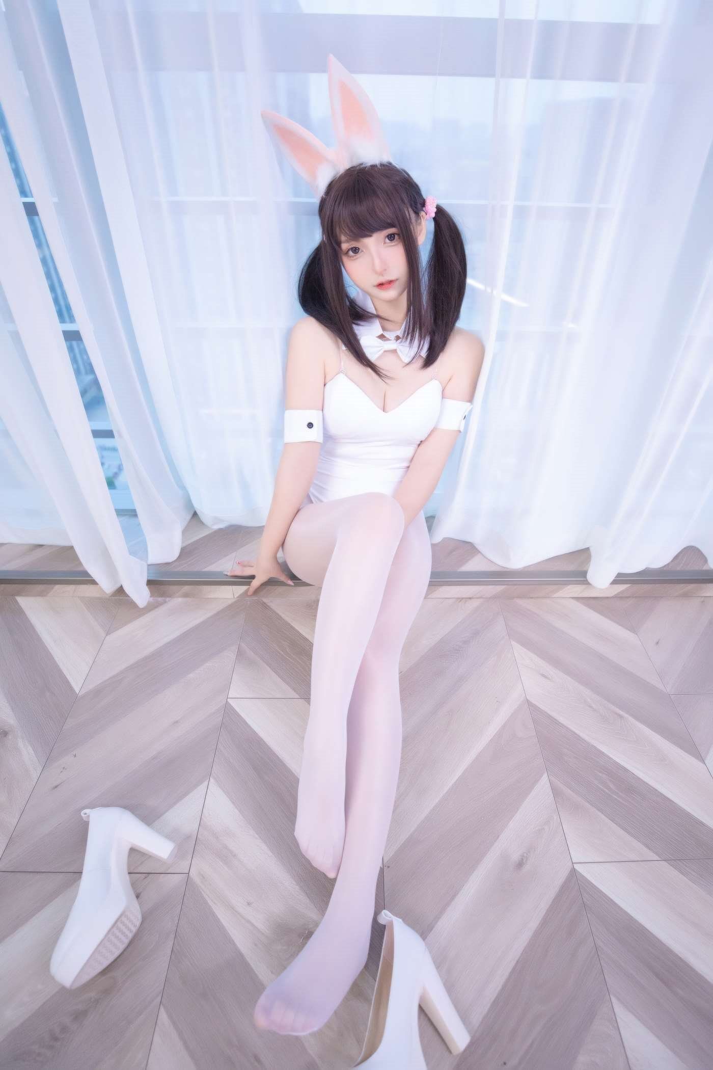 神楽坂真冬  兔女郎与钢管《バニーバブル》 [150P]插图2