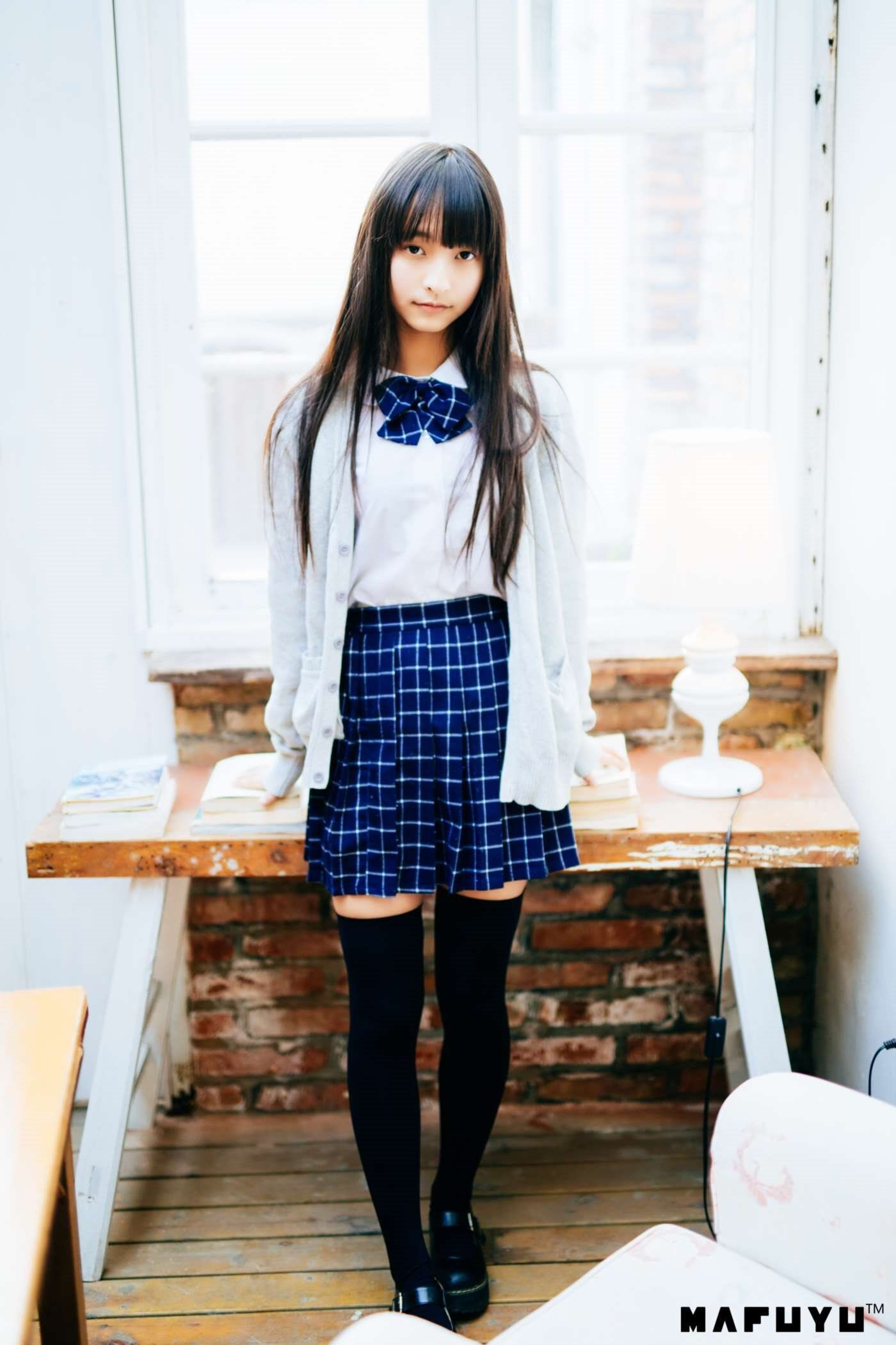 神楽坂真冬 JK2 [47P]插图2