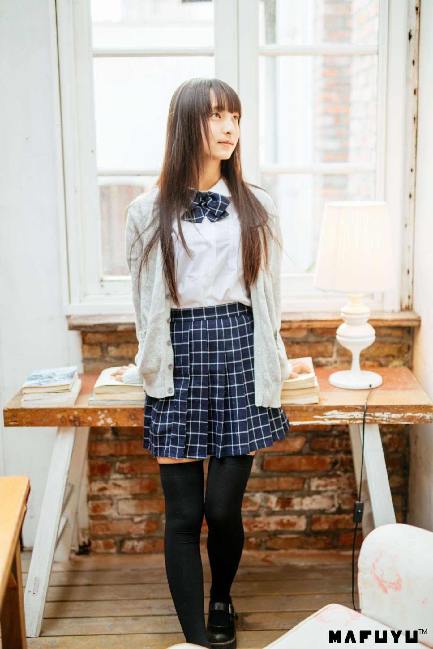 神楽坂真冬 JK2 [47P]插图3