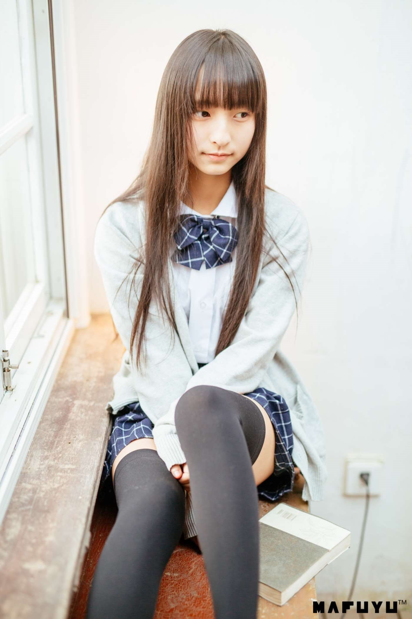 神楽坂真冬 JK2 [47P]插图1