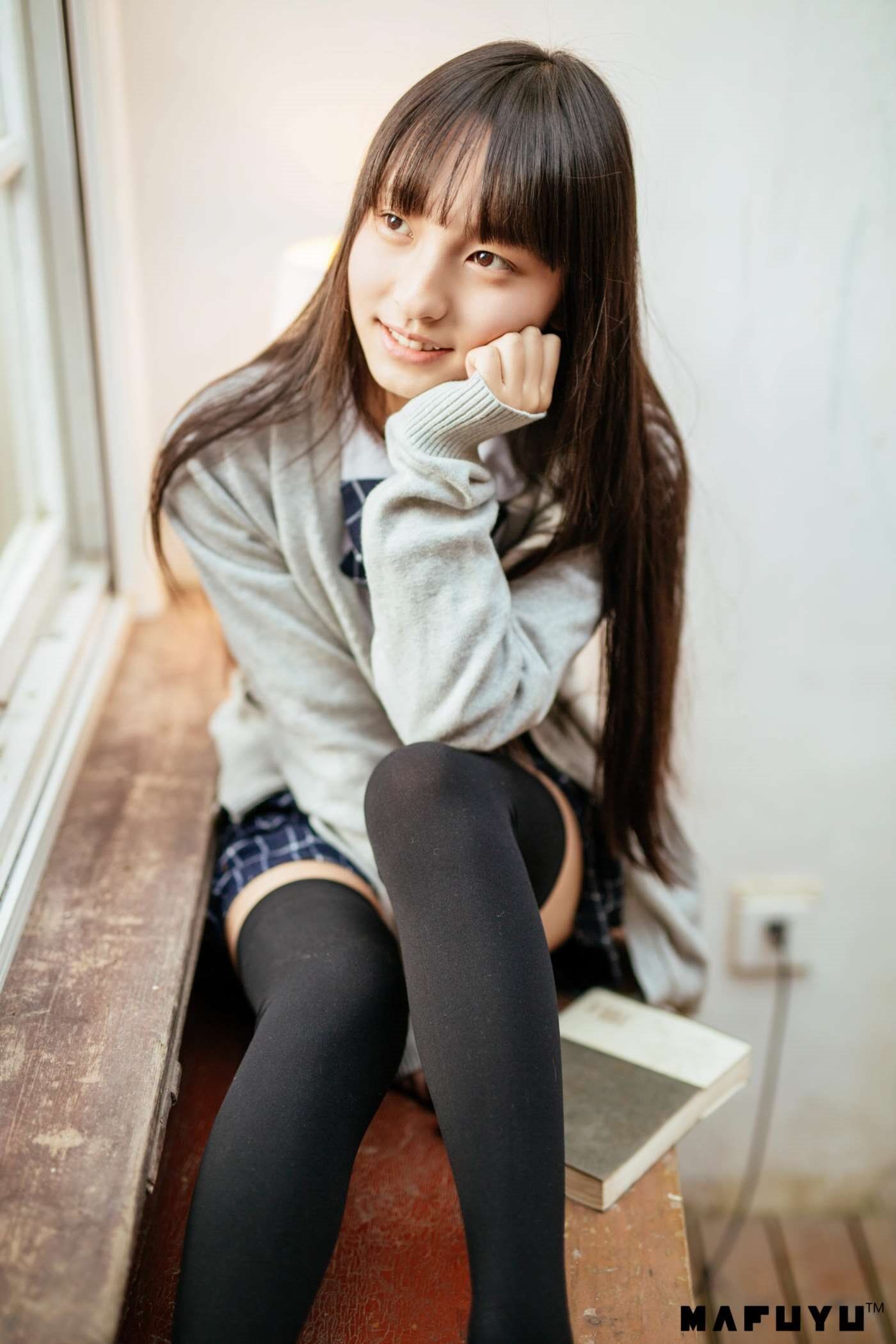神楽坂真冬 JK2 [47P]插图3