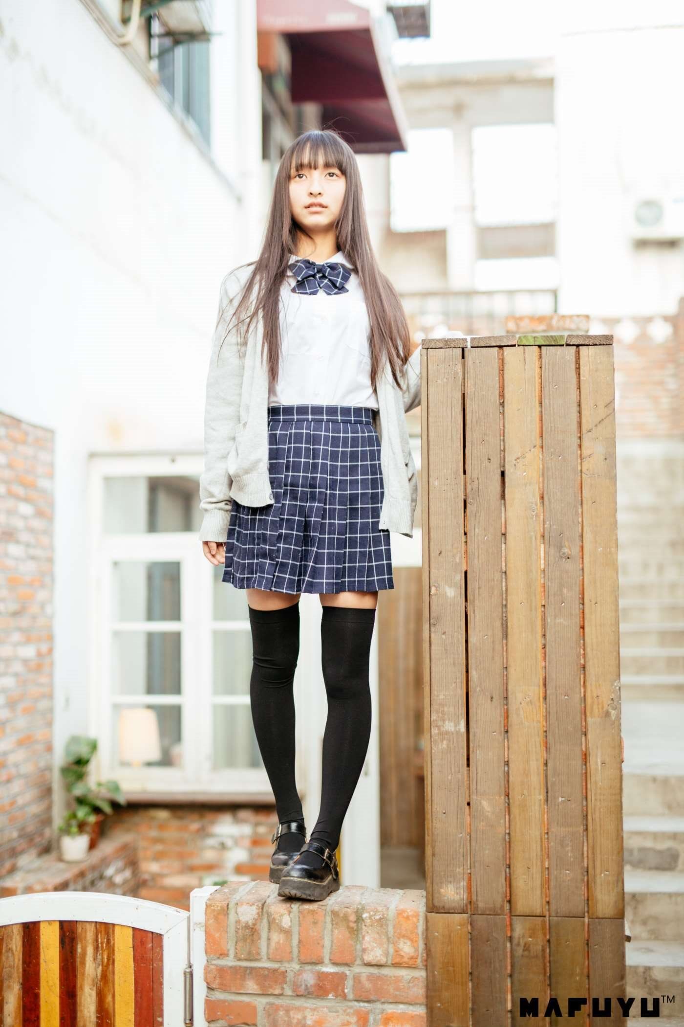 神楽坂真冬 JK2 [47P]插图3