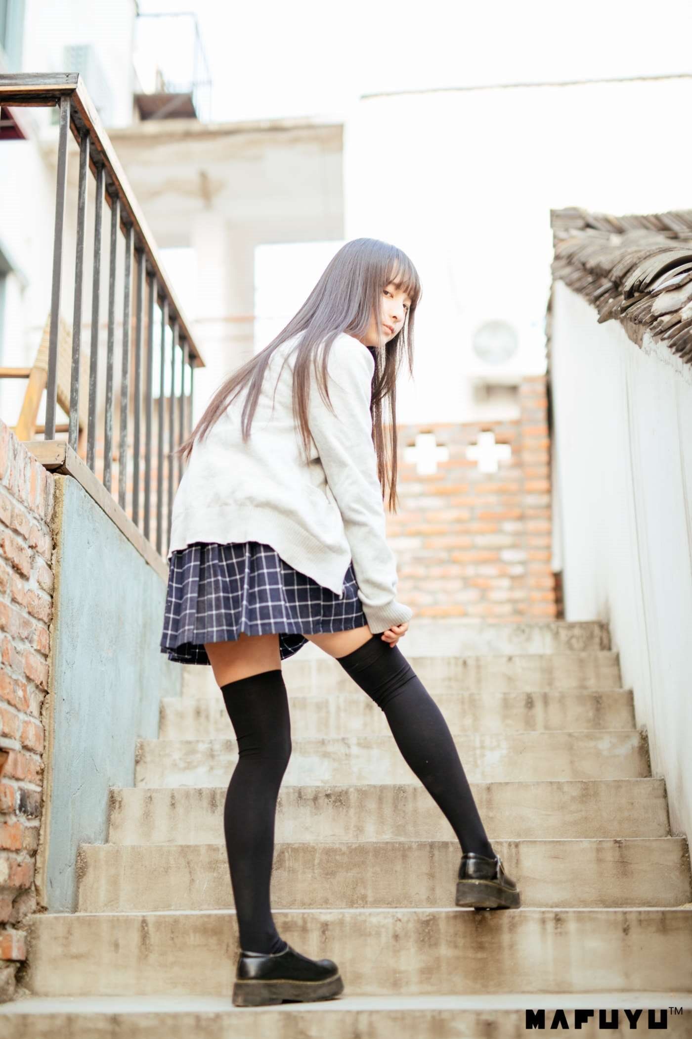 神楽坂真冬 JK2 [47P]插图9