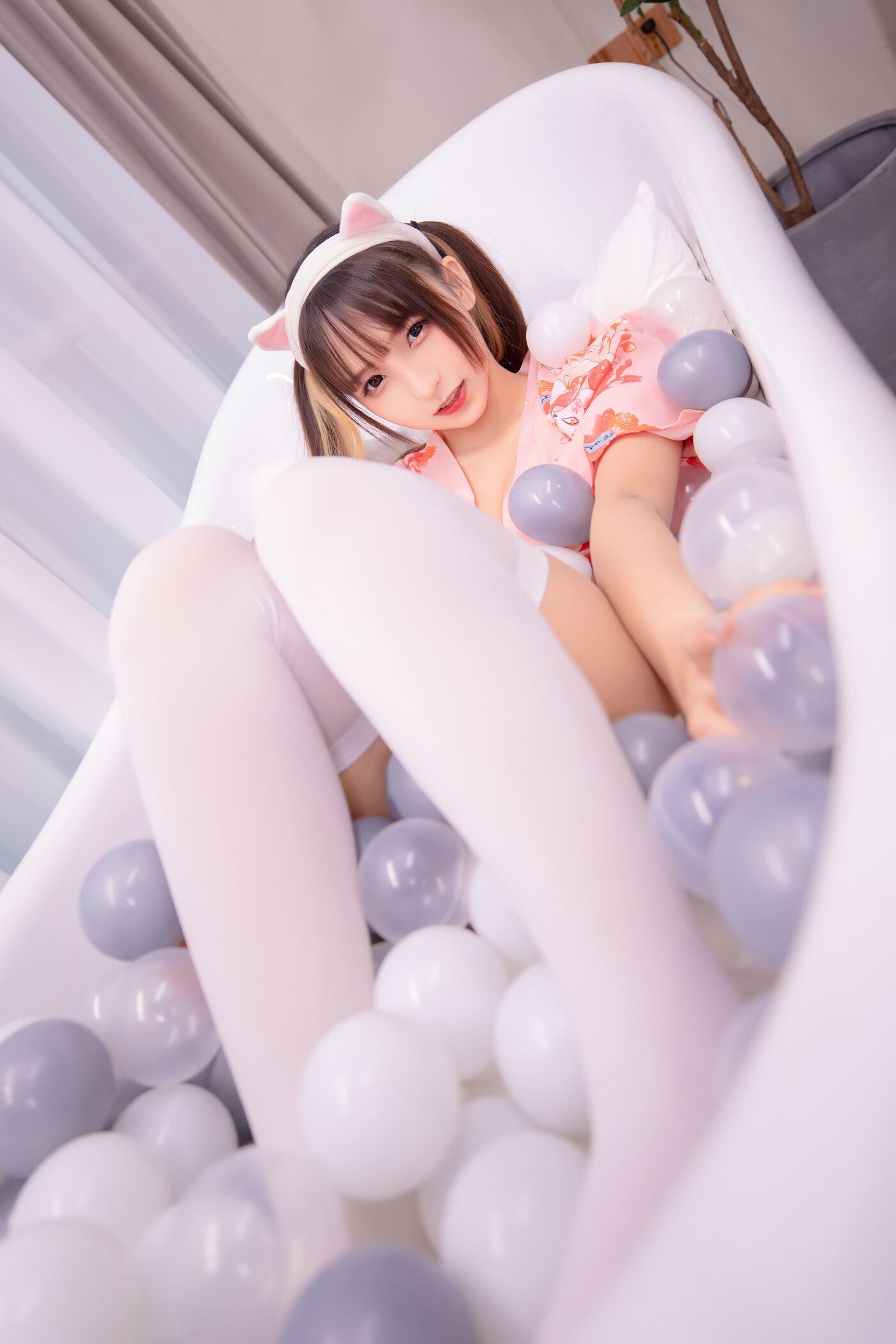 神楽坂真冬  ガールズパフェ》雪糕少女 (絶対企画) [150P]插图2