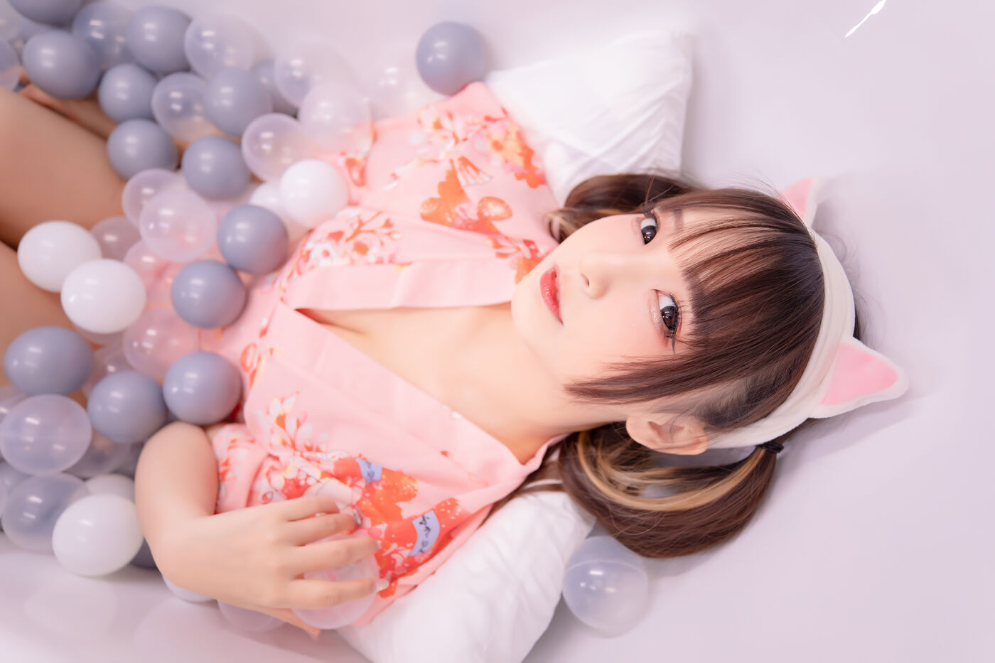 神楽坂真冬  ガールズパフェ》雪糕少女 (絶対企画) [150P]插图3