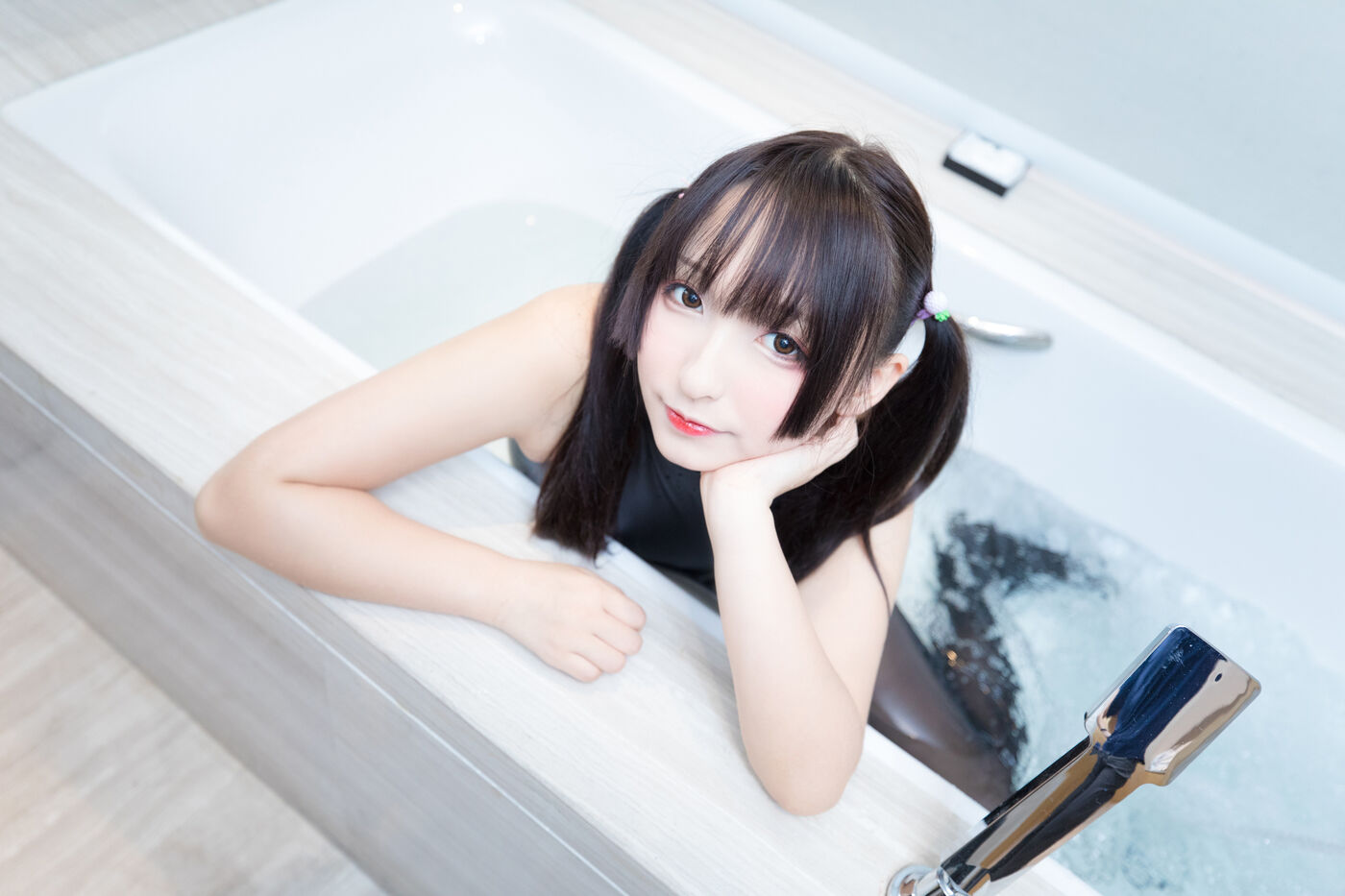神楽坂真冬  《水の形》 [150P]插图6