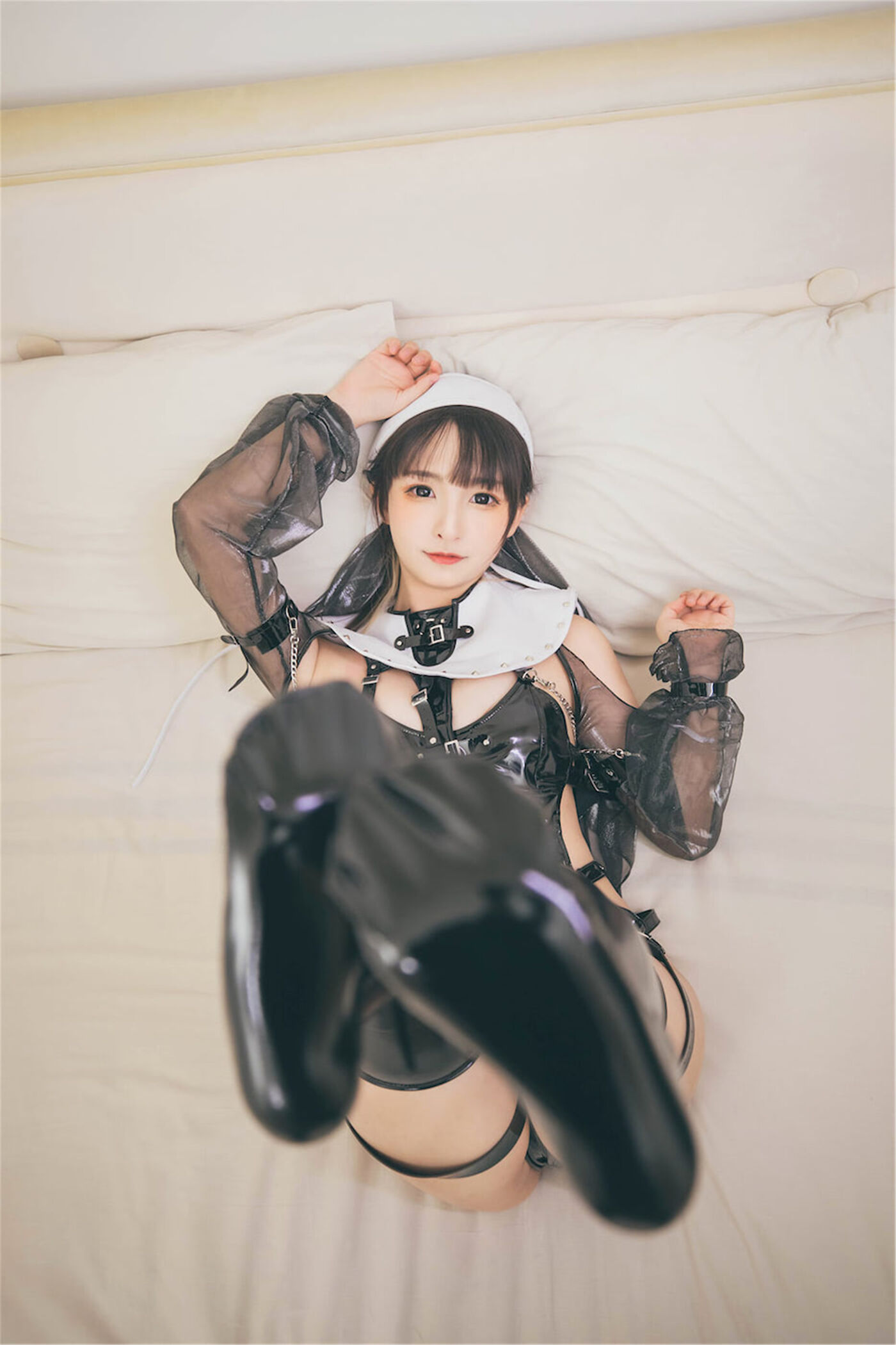 神楽坂真冬  許しの日》苦行修女 [150P]插图9