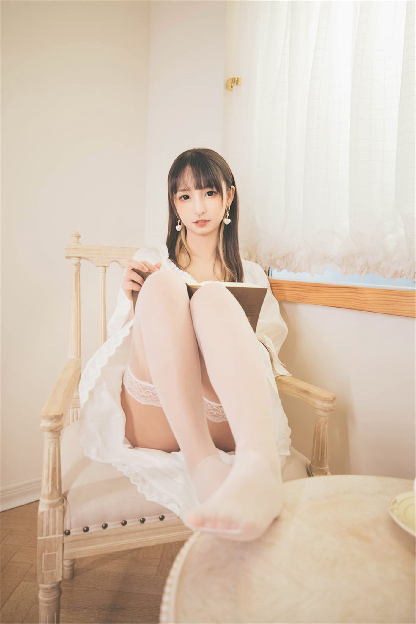 神楽坂真冬  許しの日》苦行修女 [150P]插图2