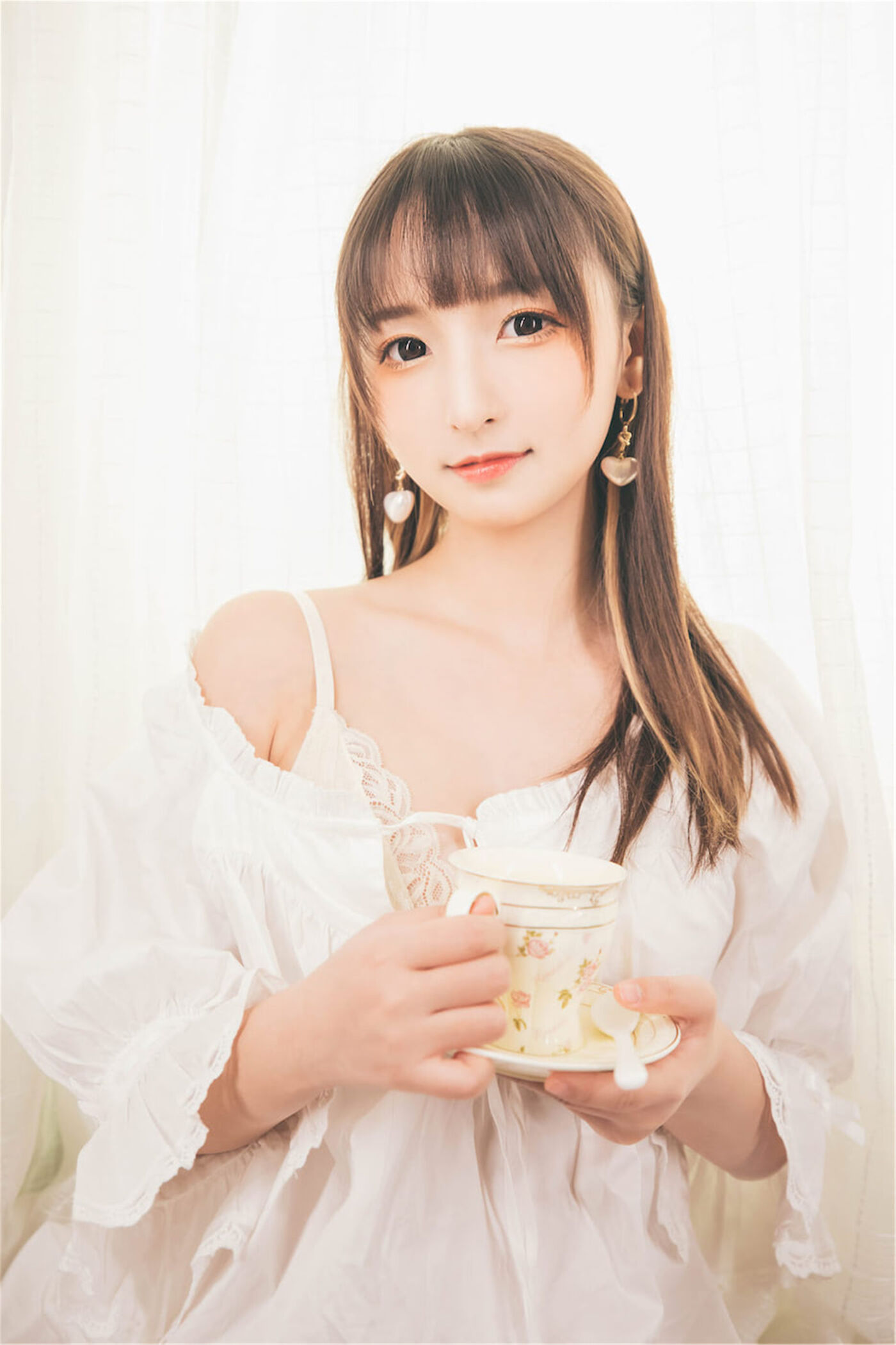 神楽坂真冬  許しの日》苦行修女 [150P]插图7