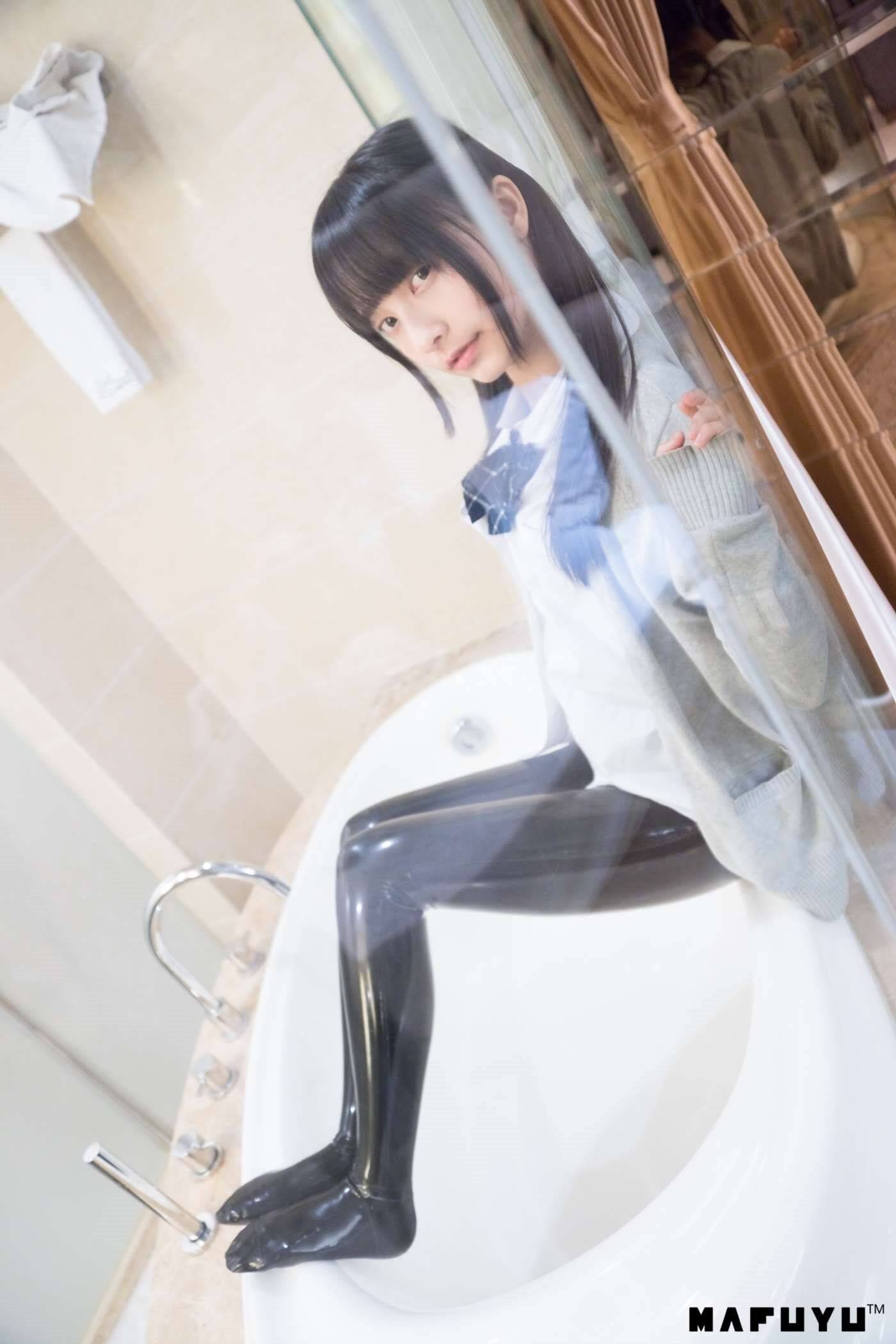 神楽坂真冬  胶袜系列 [80P]插图9