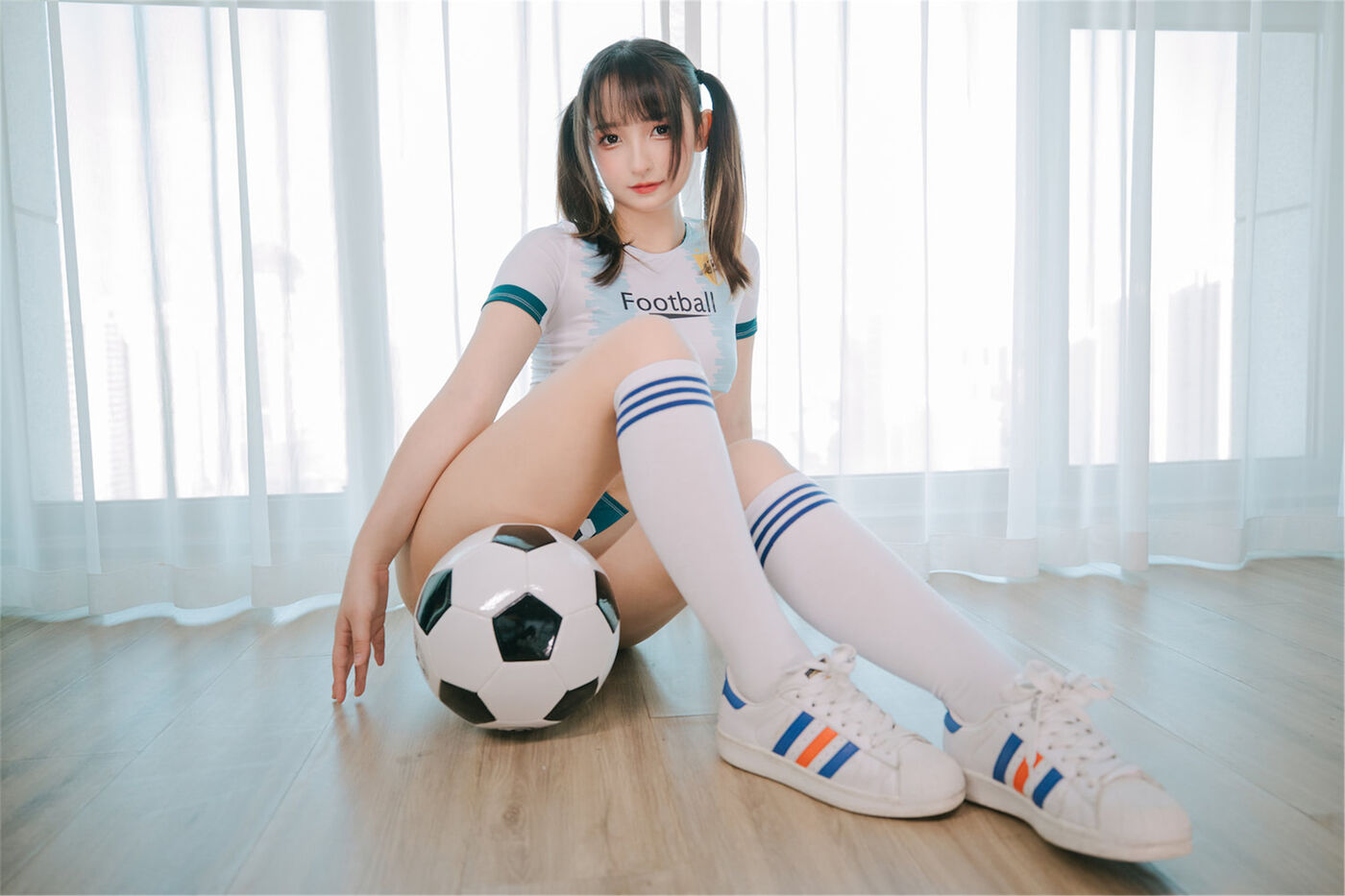 神楽坂真冬  啦啦队少女《ハーフタイム》 [150P]插图1