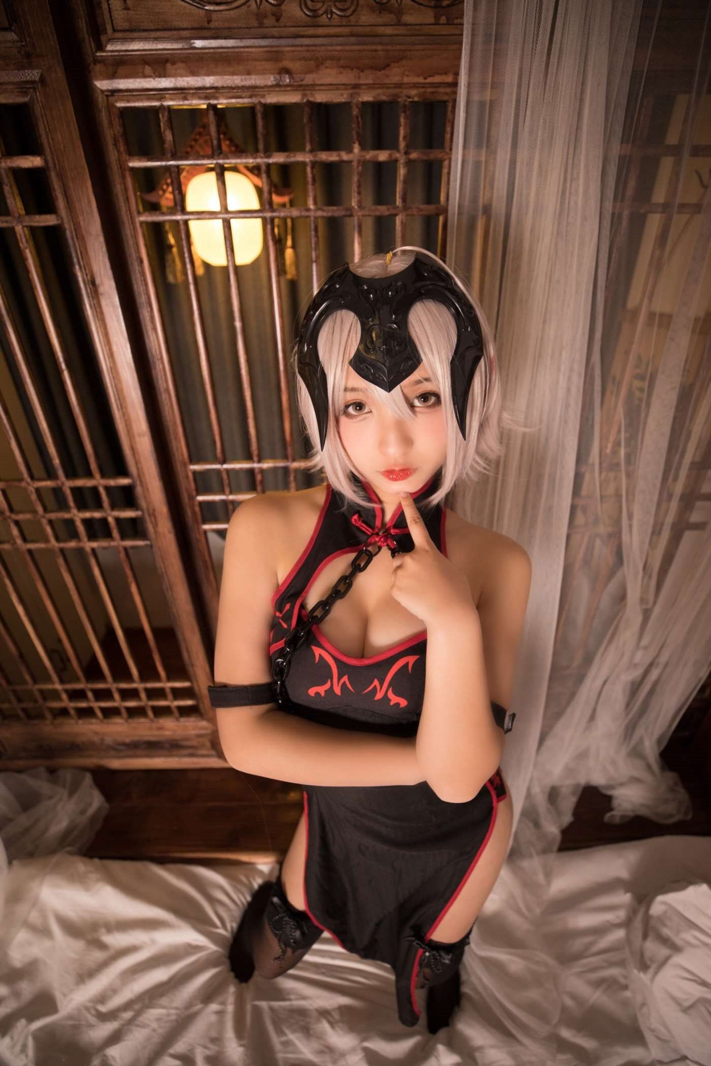 神楽坂真冬  旗袍黑贞 150P [150P]插图2