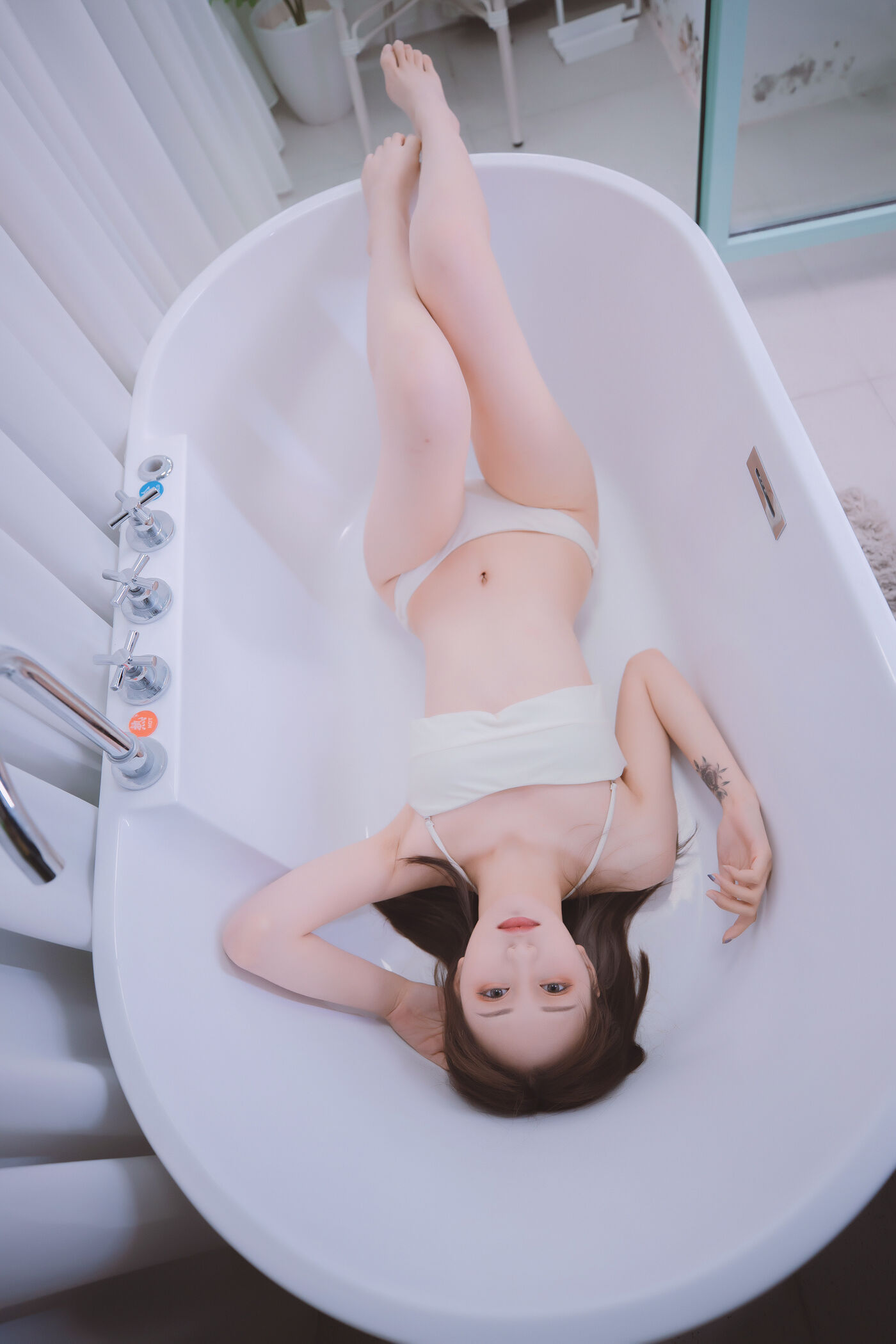 神楽坂真冬  笑颜水时计 [150P]插图6