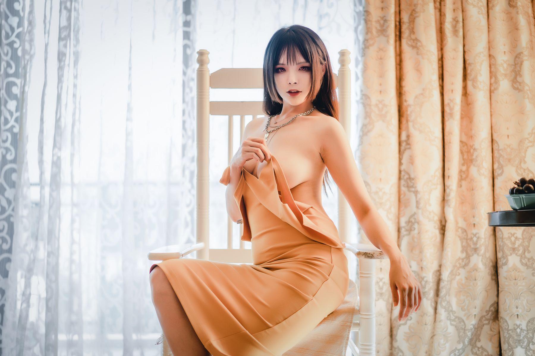 秋和柯基 NO.054 黄色连衣裙 [44P]插图4