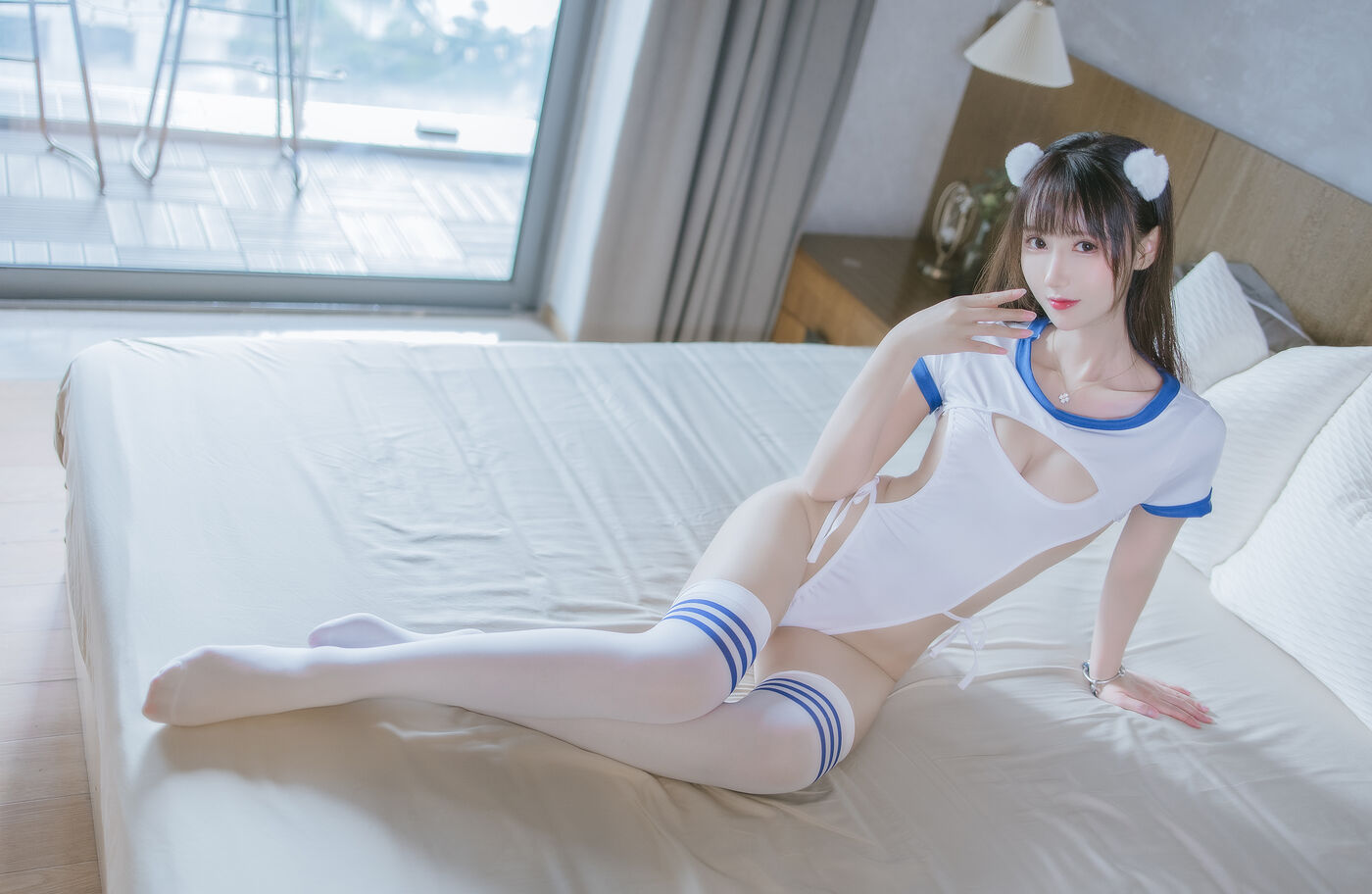羽生三未  蓝白私房 [38P]插图1