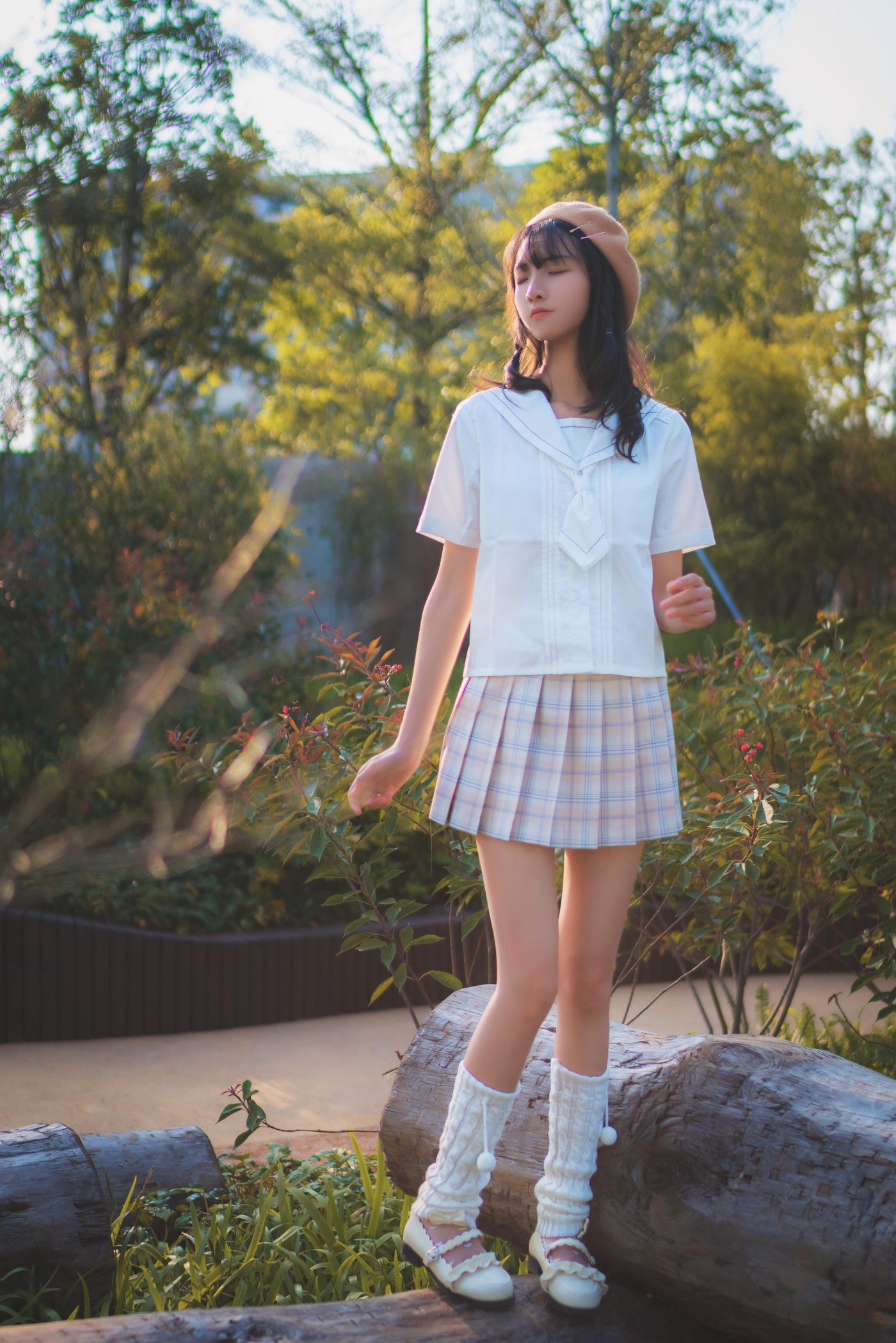西呱呀呀呀 NO.002 白云森林短袖无外套 [39P]插图9