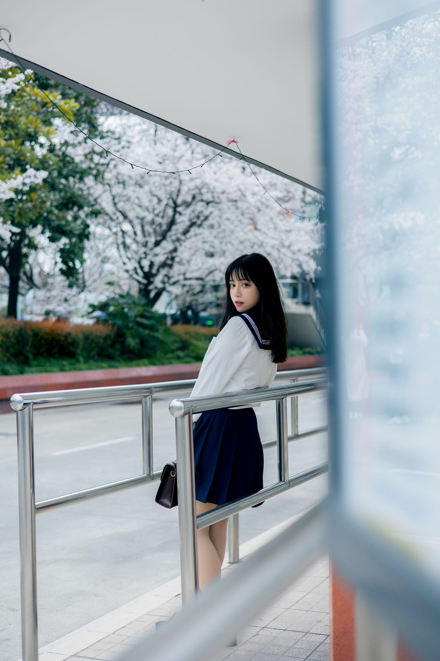 贰加六 NO.018 街边的春[21P]插图