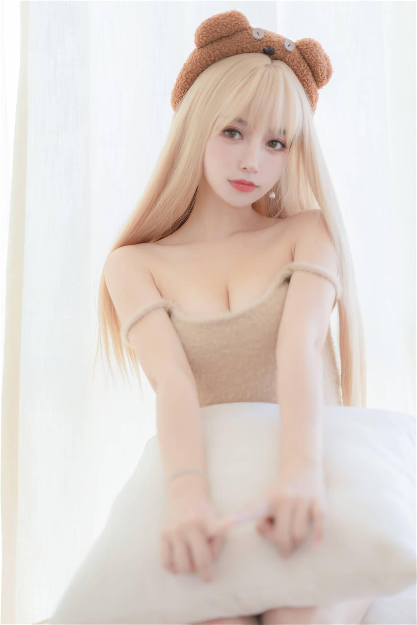 过期米线线喵 – NO.135 小熊软糖 [66P]插图3