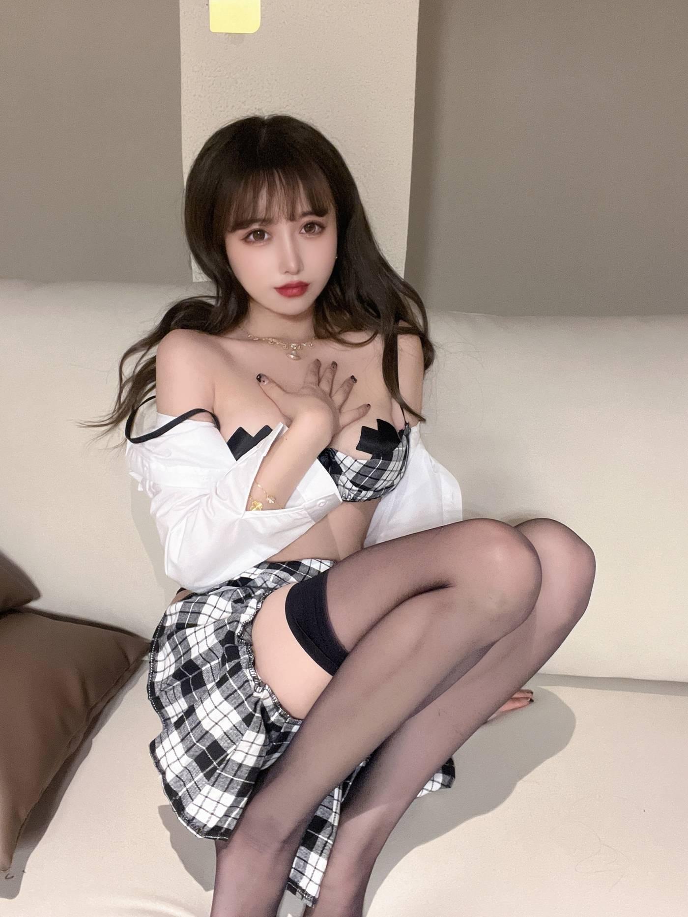过期米线线喵 – NO.133 优等生 [26P]插图8