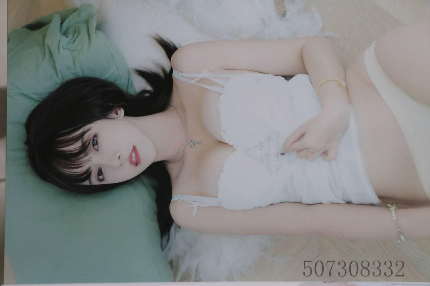 过期米线线喵 – NO.90 实体写真肉丝 [77P]插图4