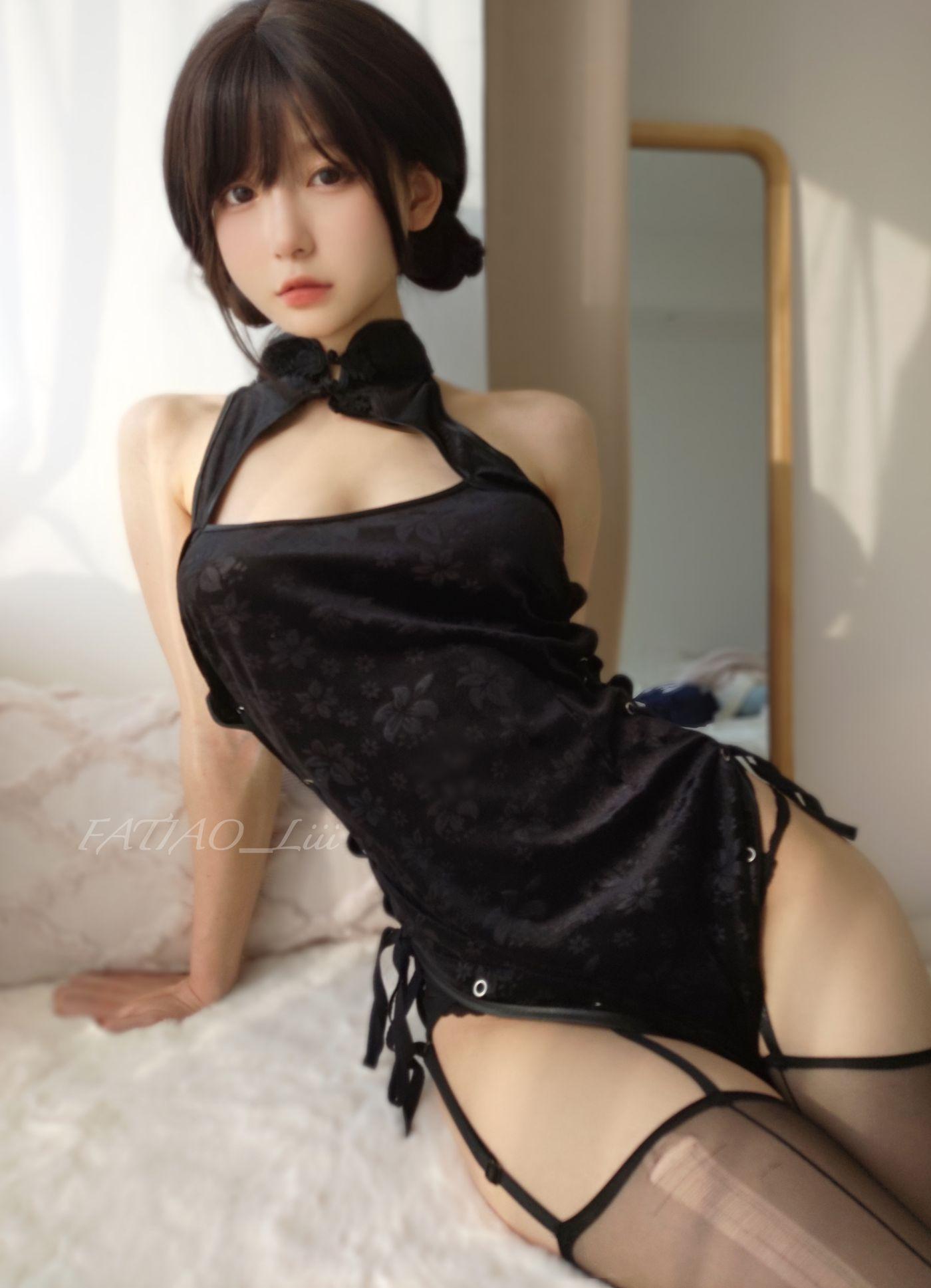 迷之呆梨 NO.028 fantia 2022年12月合集-2022-12-09 私を見て? [16P]插图4