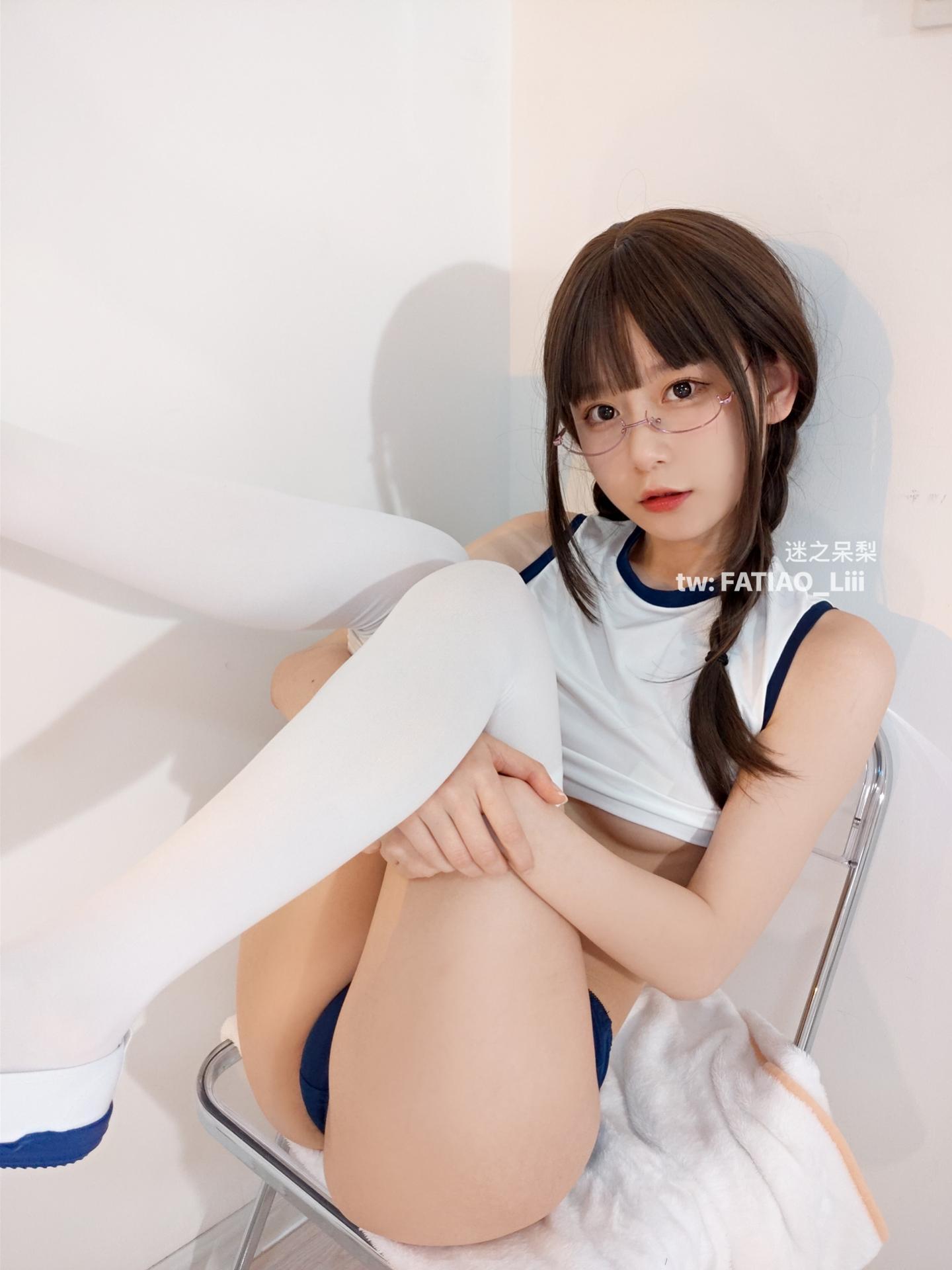 迷之呆梨 NO.010 fantia 2021年11月合集-【20211102】温める[17P]插图7
