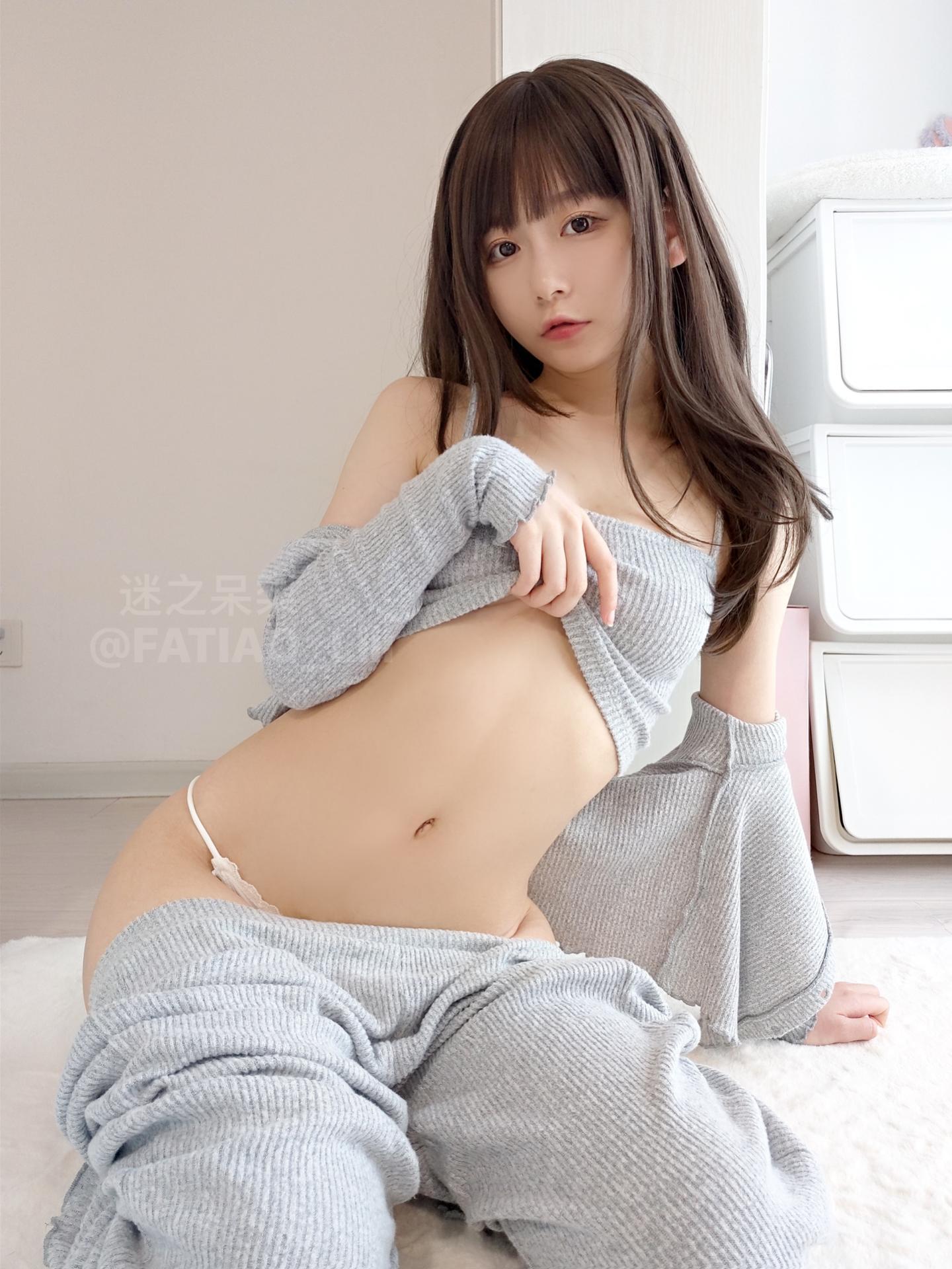 迷之呆梨 NO.013 fantia 2022年02月合集-【20220221】部屋着[18P]插图1