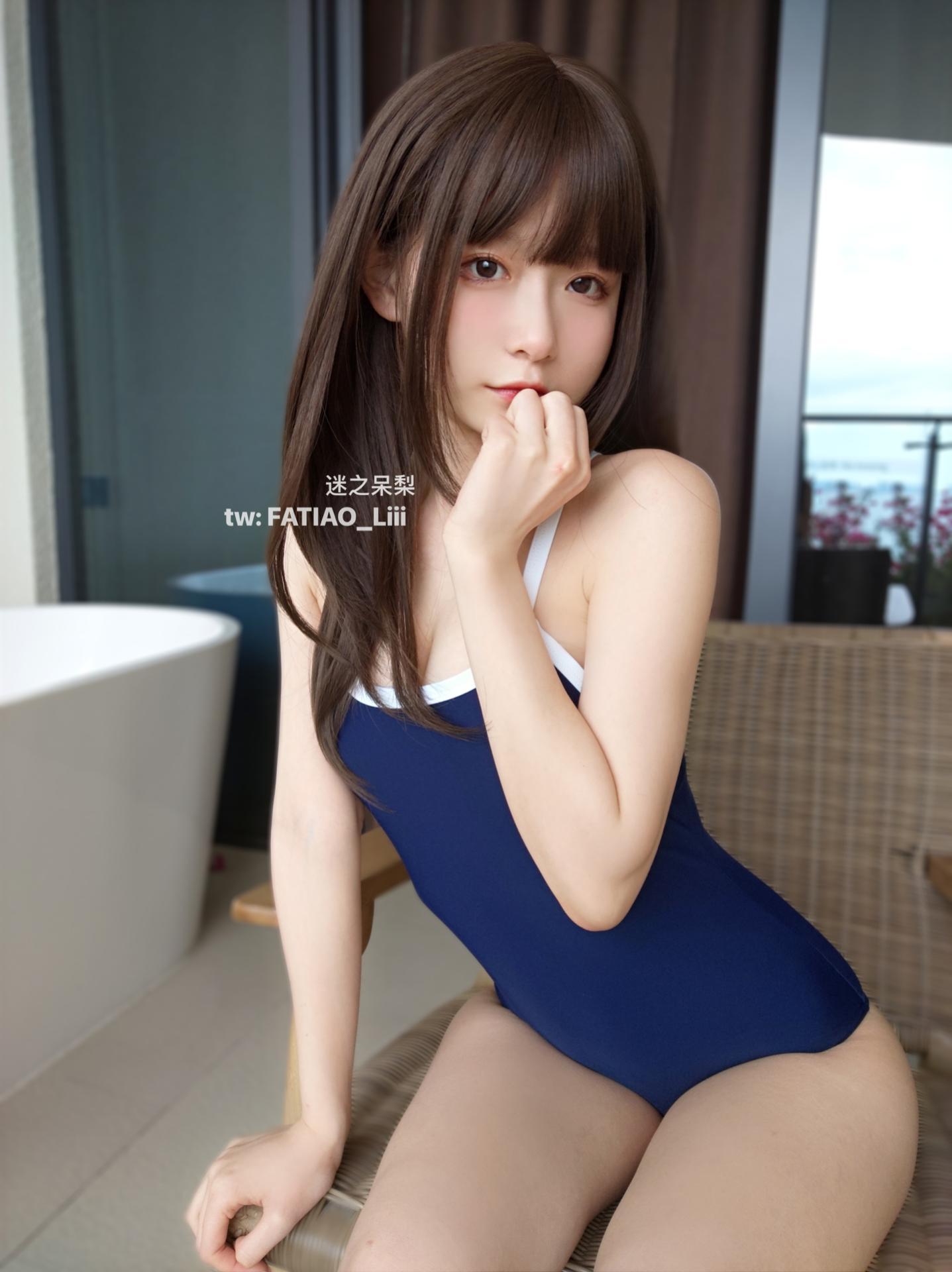 迷之呆梨 NO.011 fantia 2021年12月合集-【20211204】スク水[18P]插图5
