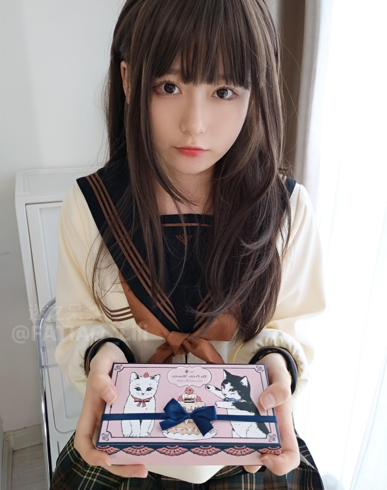迷之呆梨 NO.013 fantia 2022年02月合集-【20220217】黒いタイツをはいている[17P]插图2