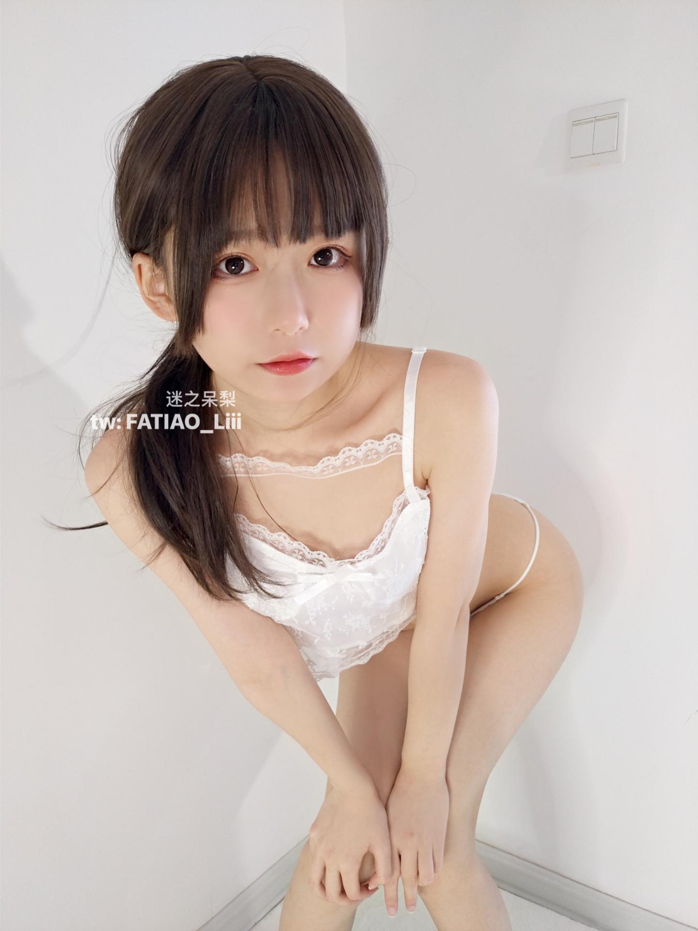 迷之呆梨 NO.008 fantia 2021年09月合集-【20210921】楽しい休暇[16P]插图5