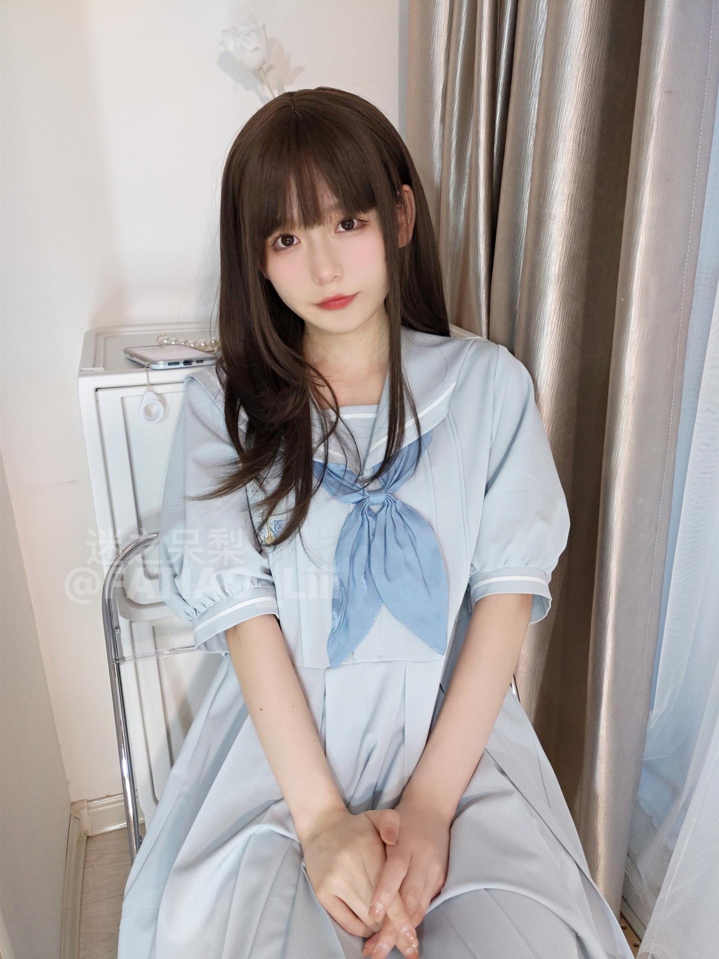 迷之呆梨 NO.012 fantia 2022年01月合集-【20220114】白ストッキング後輩[17P]插图7